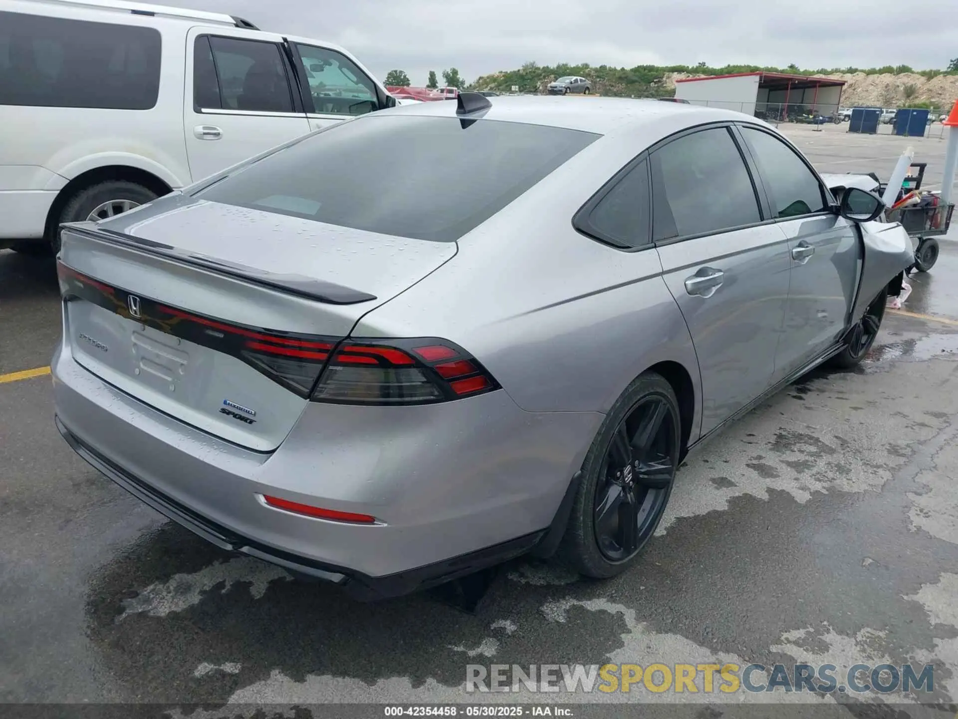 4 Photograph of a damaged car 1HGCY2F71RA032504 HONDA ACCORD 2024