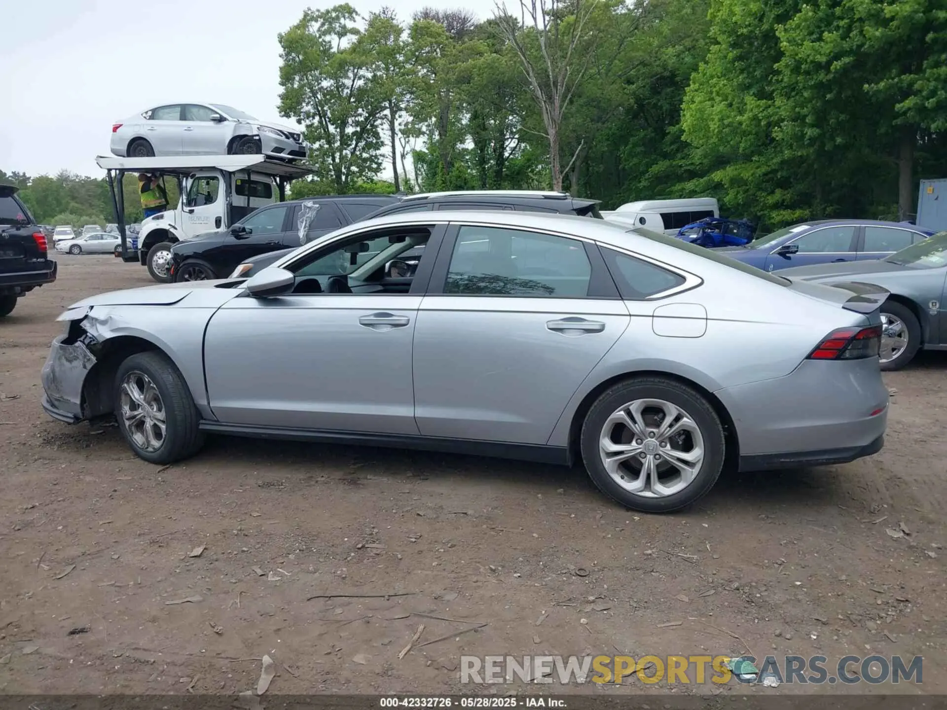 14 Photograph of a damaged car 1HGCY1F20SA004746 HONDA ACCORD 2025