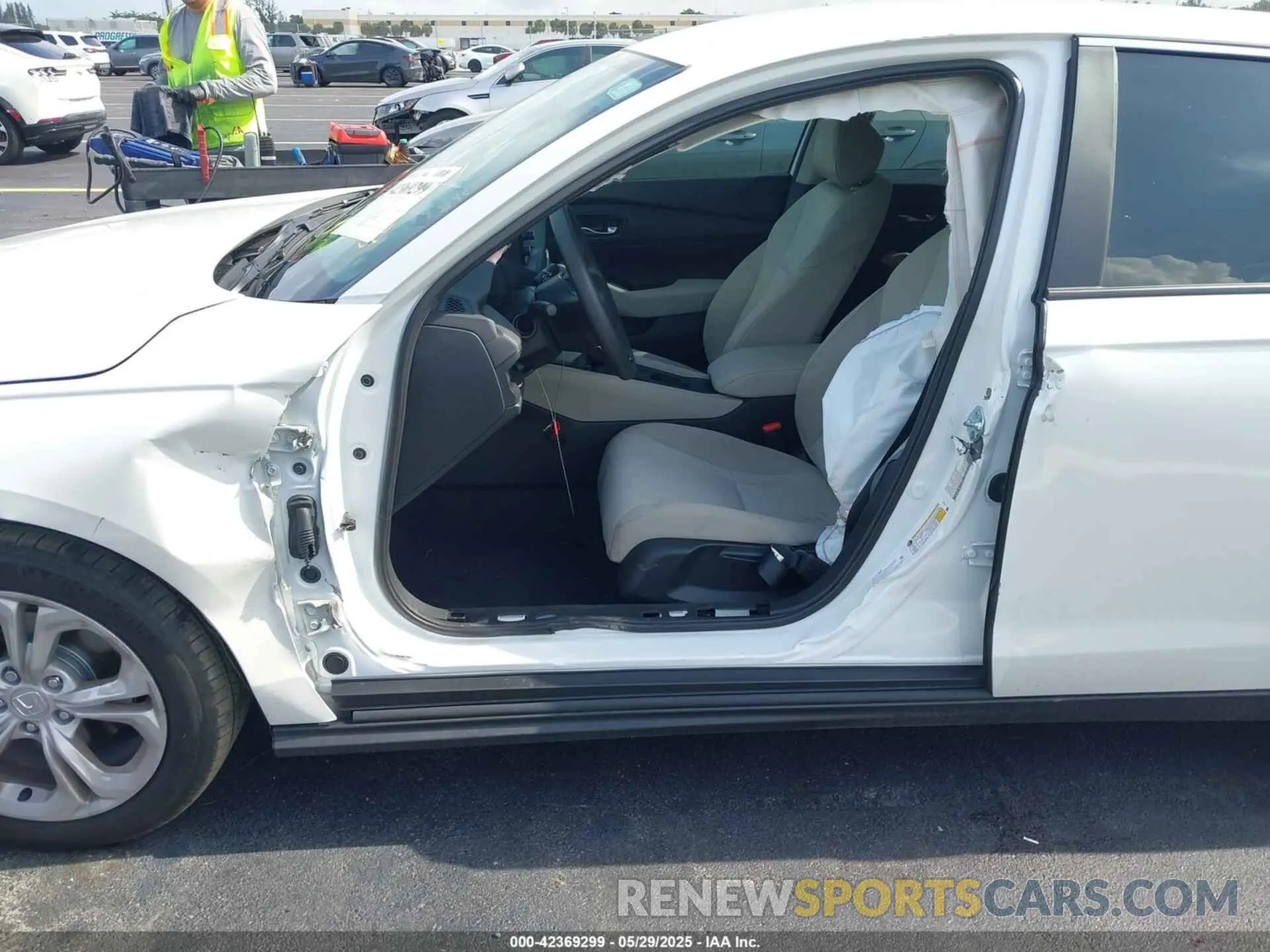 6 Photograph of a damaged car 1HGCY1F20SA017884 HONDA ACCORD 2025