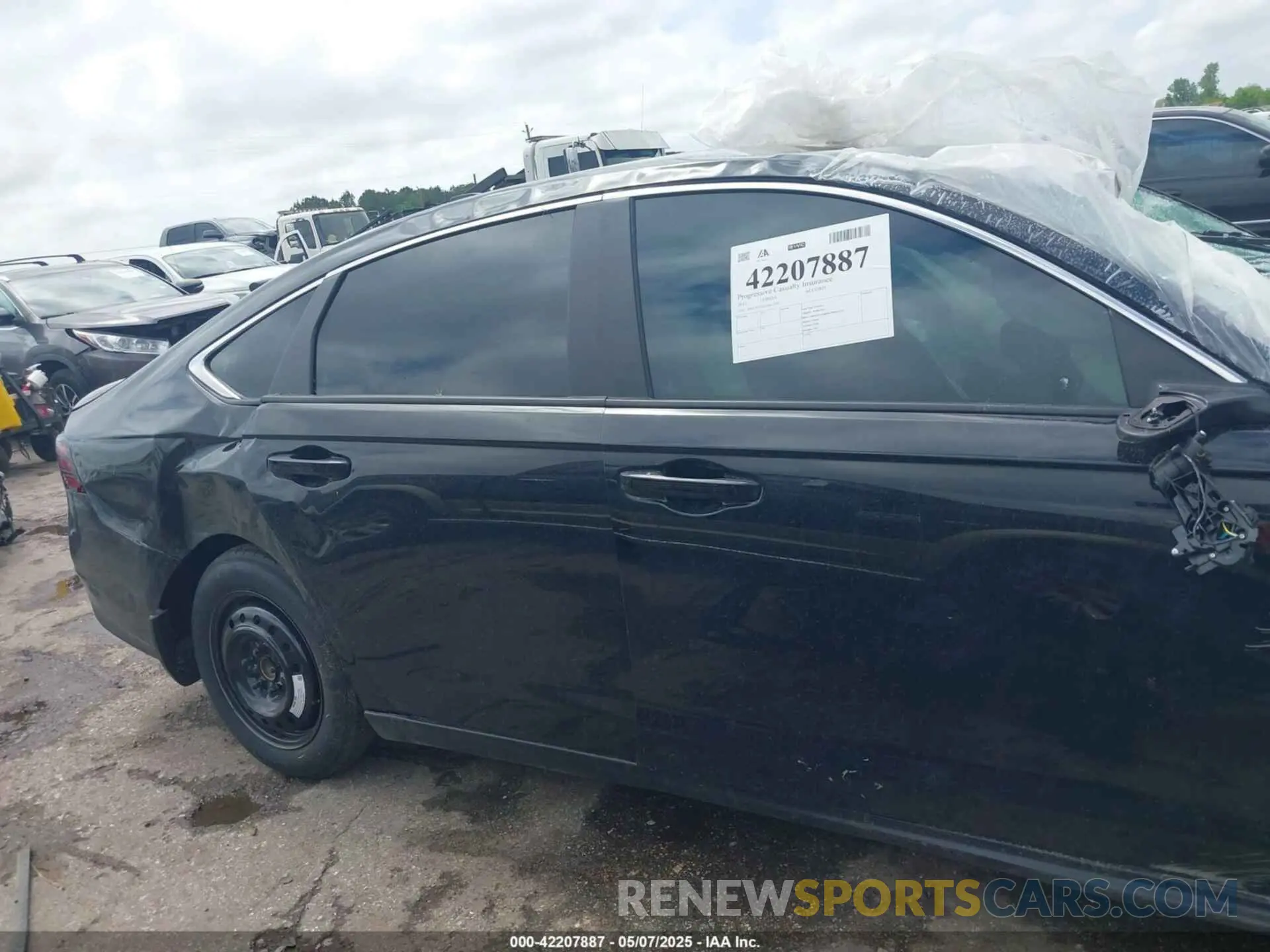 13 Photograph of a damaged car 1HGCY1F2XSA015253 HONDA ACCORD 2025