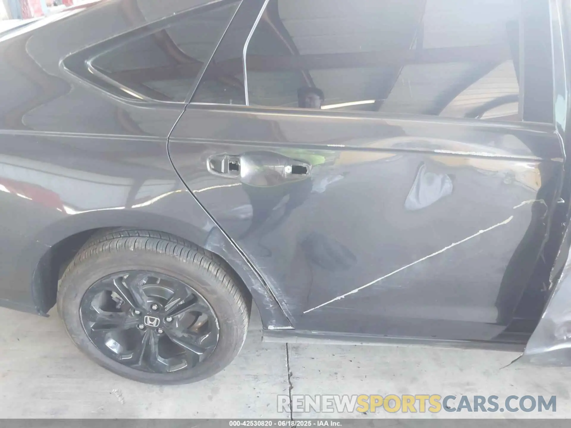 17 Photograph of a damaged car 1HGCY1F42SA006192 HONDA ACCORD 2025