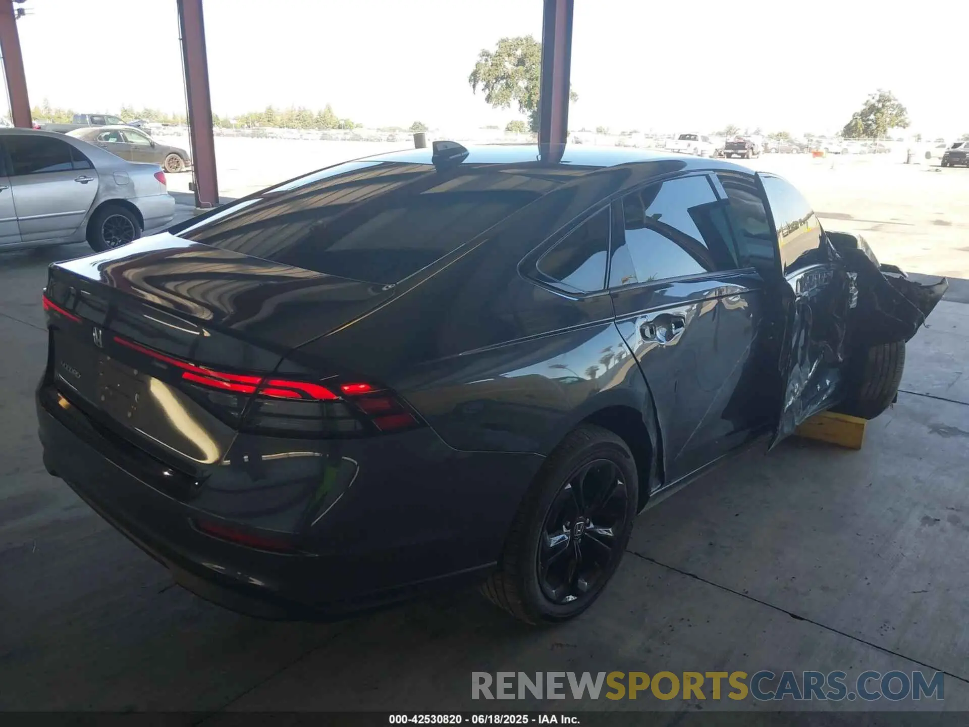4 Photograph of a damaged car 1HGCY1F42SA006192 HONDA ACCORD 2025