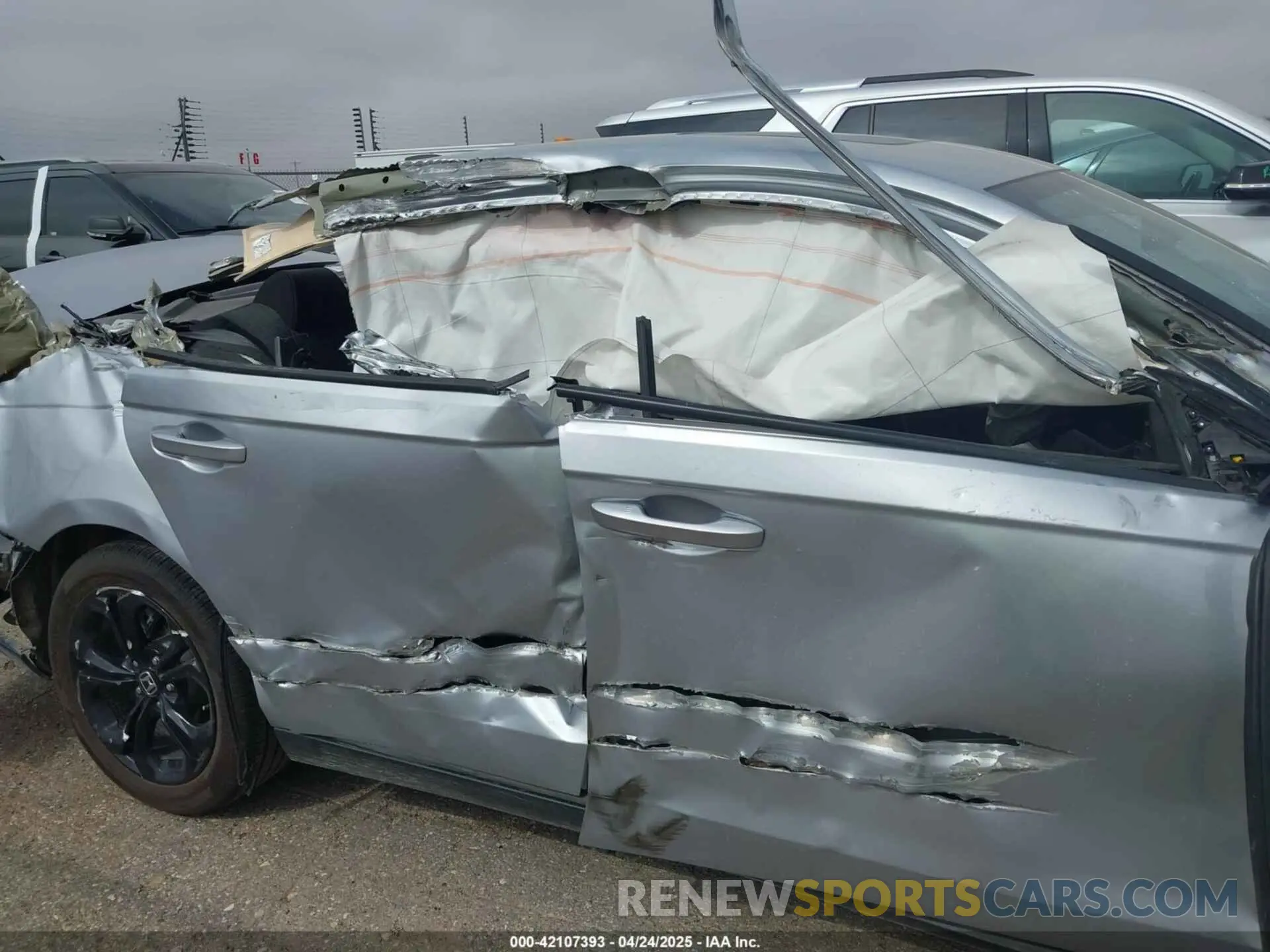 17 Photograph of a damaged car 1HGCY1F46SA006695 HONDA ACCORD 2025