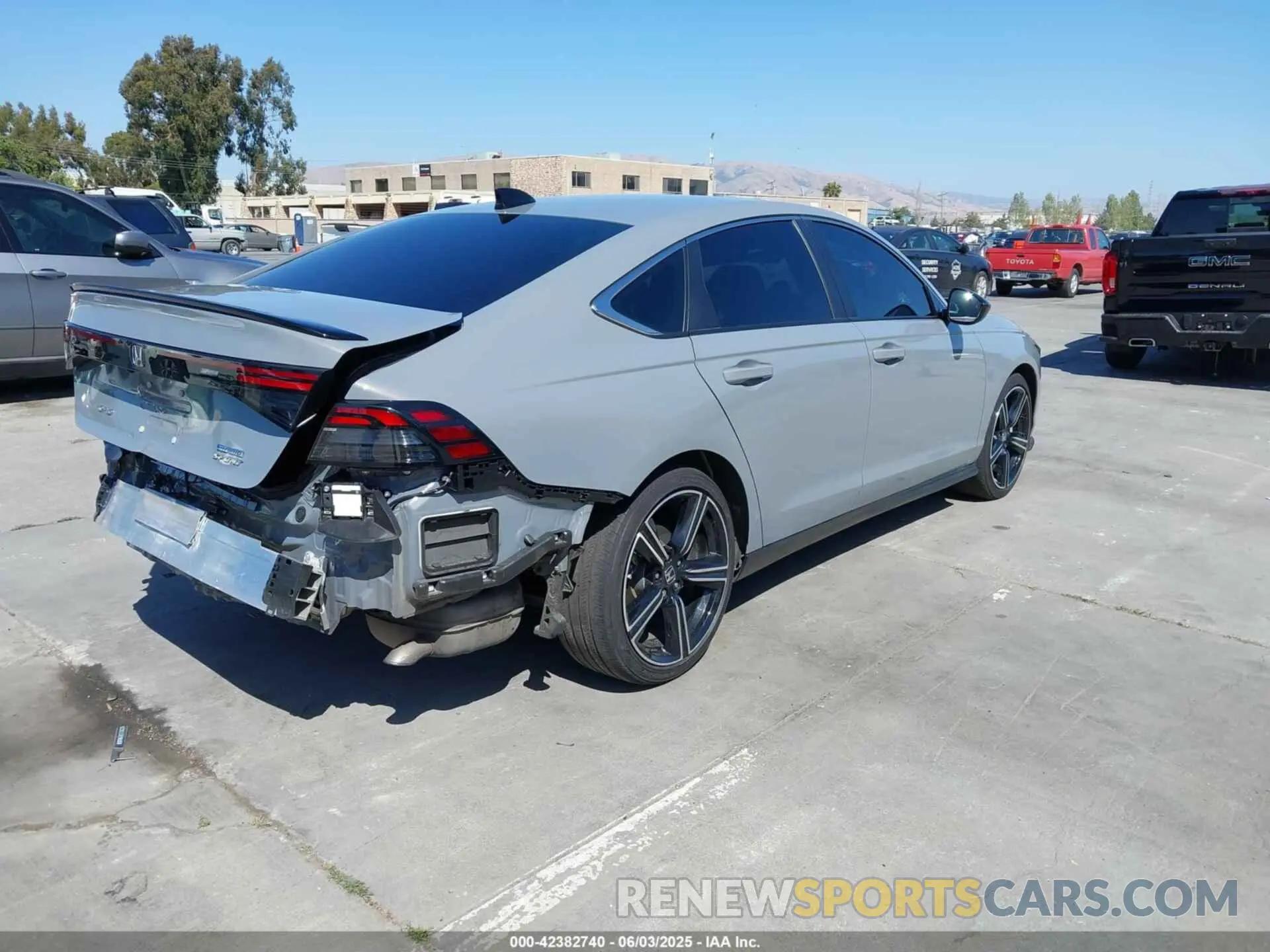 4 Photograph of a damaged car 1HGCY2F55SA012454 HONDA ACCORD 2025