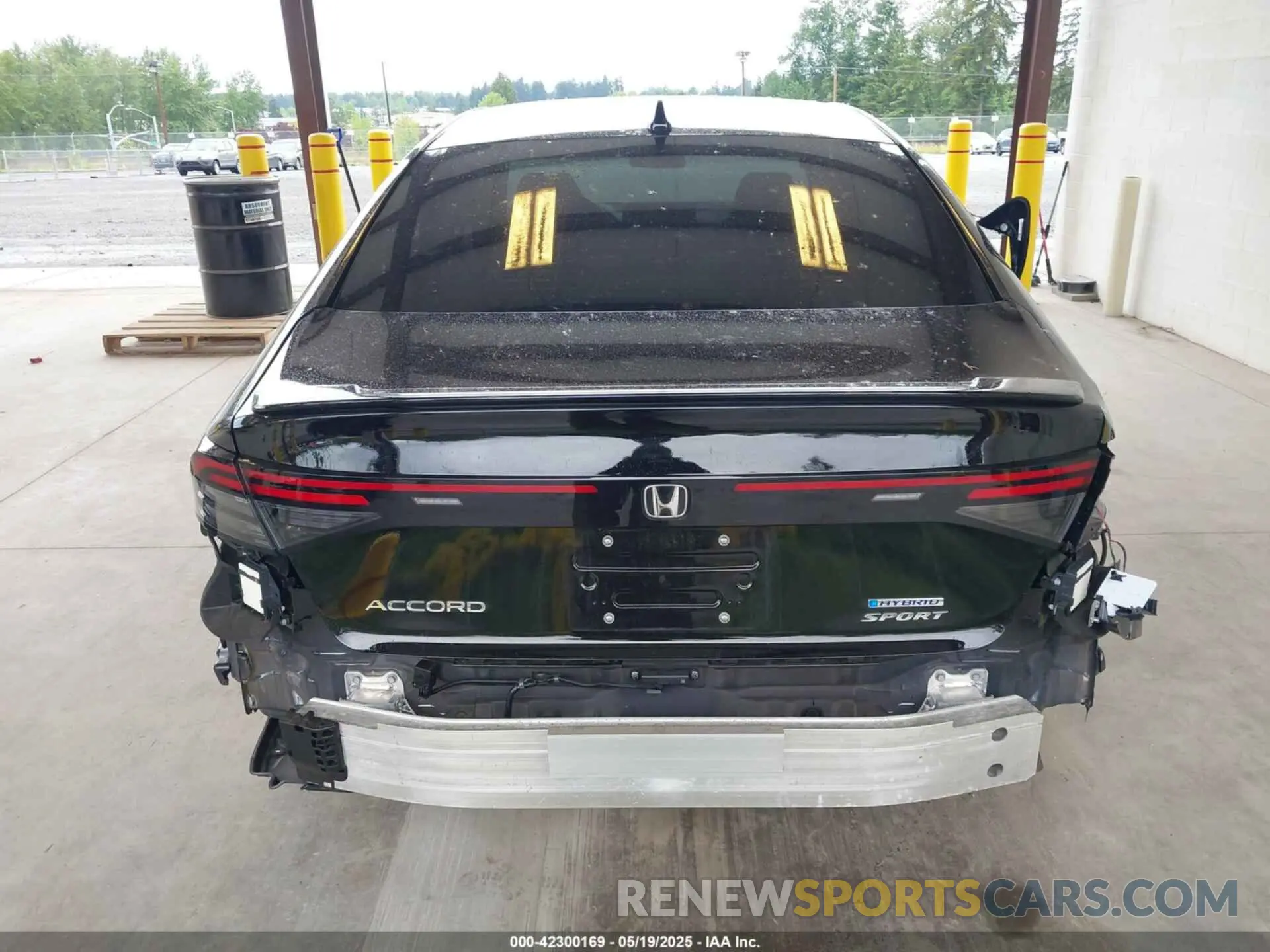 17 Photograph of a damaged car 1HGCY2F55SA022594 HONDA ACCORD 2025