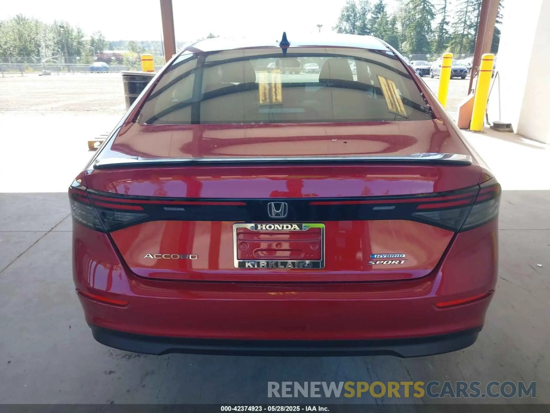 16 Photograph of a damaged car 1HGCY2F56SA005674 HONDA ACCORD 2025
