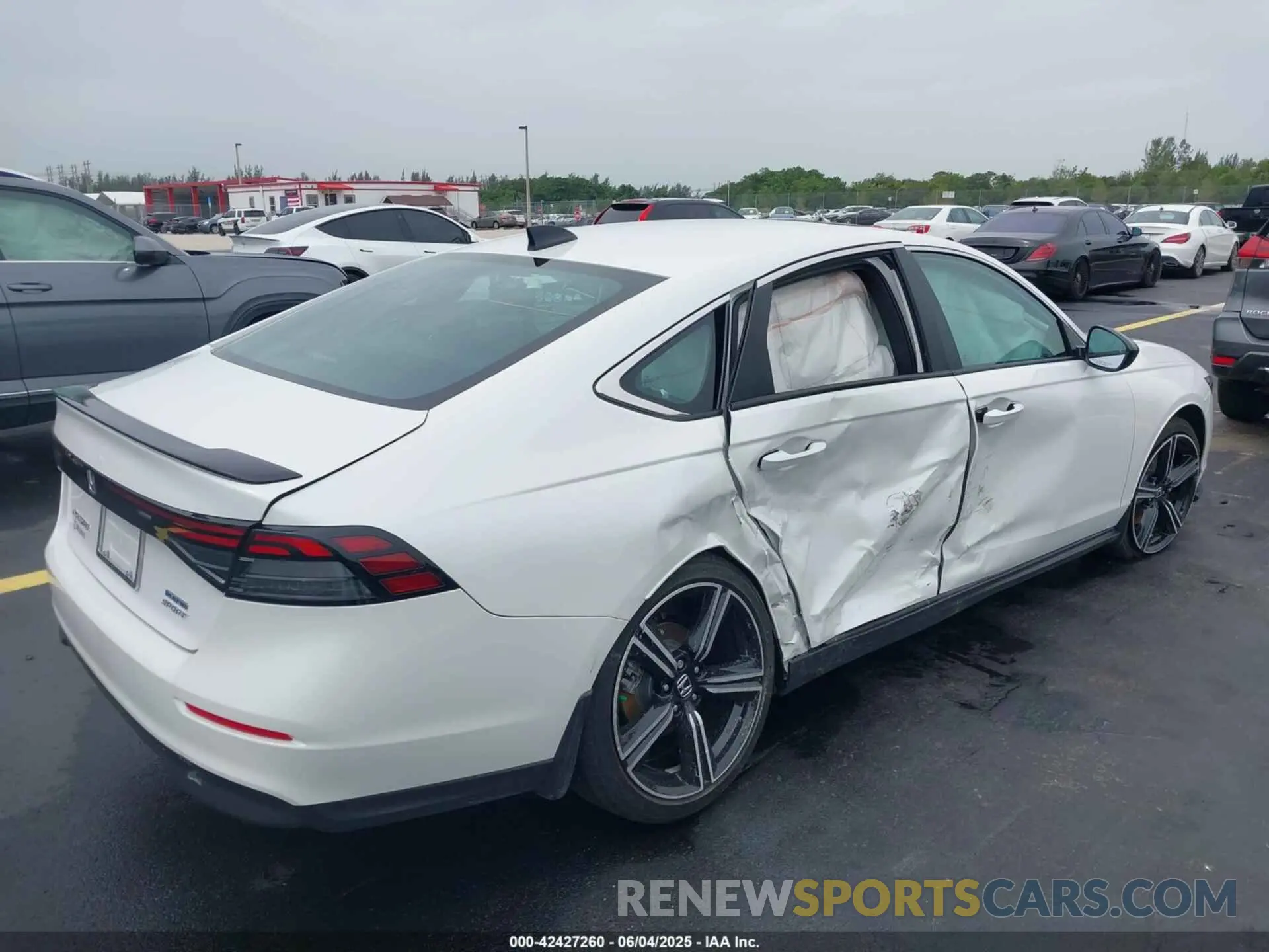 4 Photograph of a damaged car 1HGCY2F58SA033072 HONDA ACCORD 2025