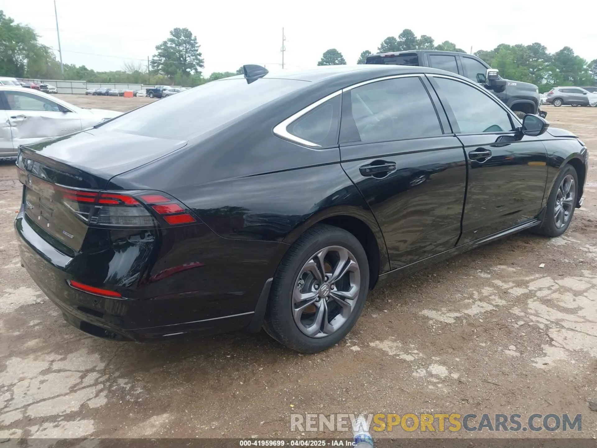 4 Photograph of a damaged car 1HGCY2F62SA000321 HONDA ACCORD 2025