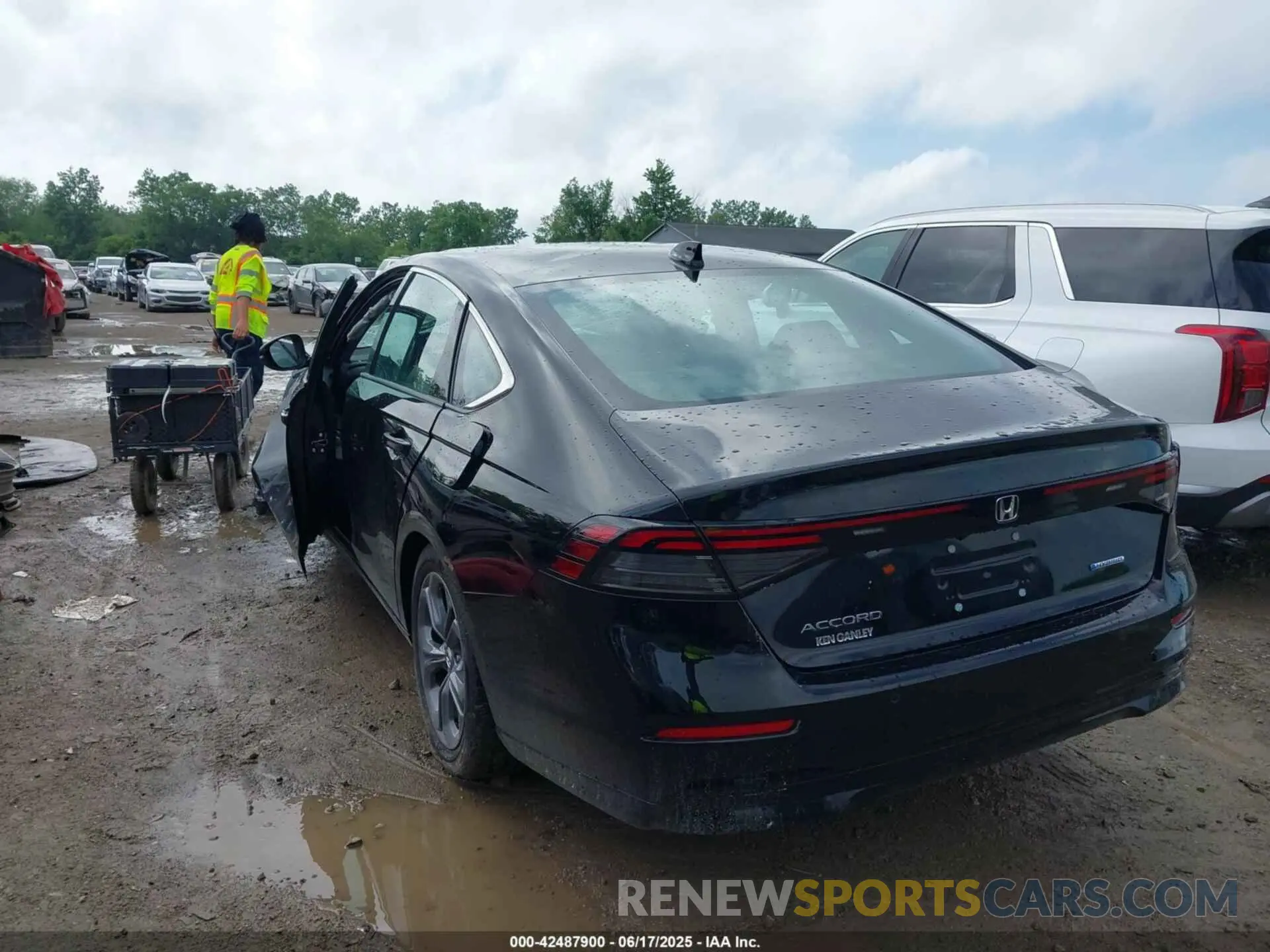 3 Photograph of a damaged car 1HGCY2F68SA023974 HONDA ACCORD 2025
