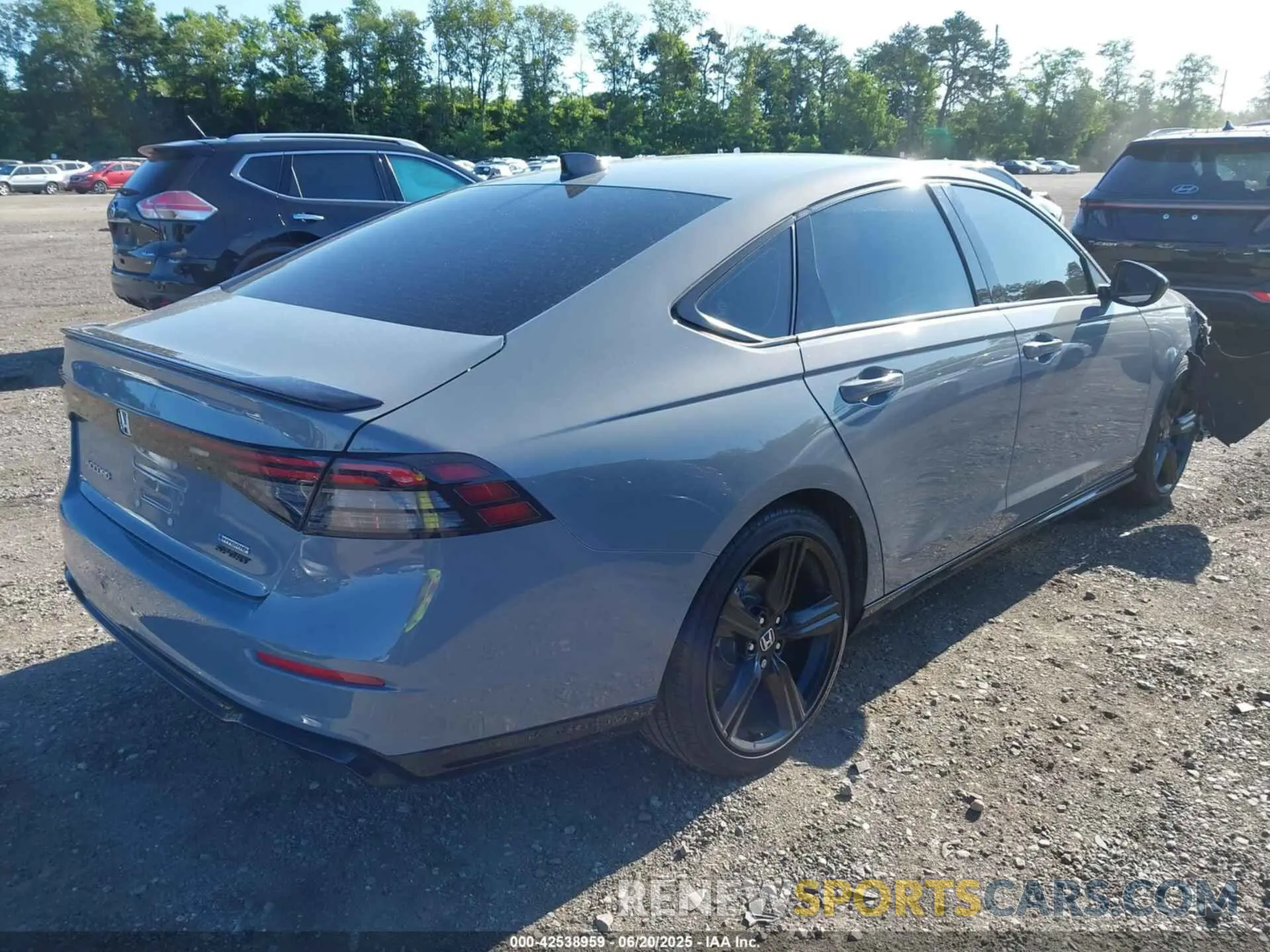 4 Photograph of a damaged car 1HGCY2F78SA030464 HONDA ACCORD 2025