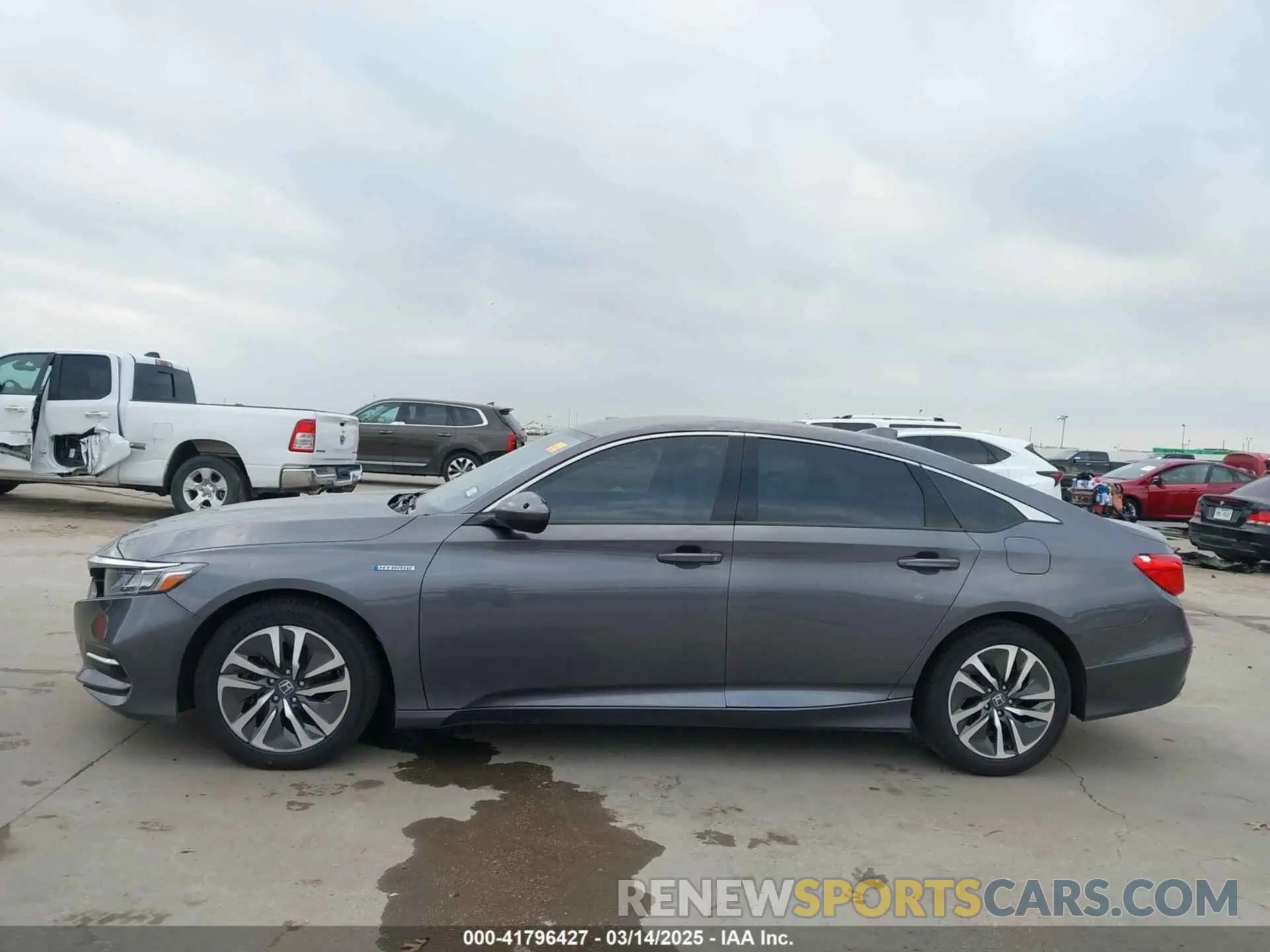 14 Photograph of a damaged car 1HGCV3F17KA019711 HONDA ACCORD HYBRID 2019