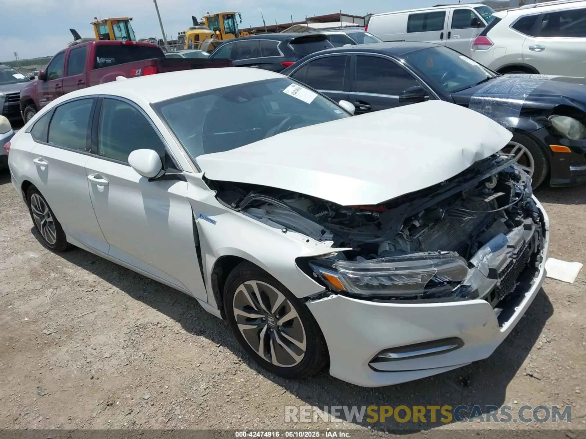 1 Photograph of a damaged car 1HGCV3F19KA019919 HONDA ACCORD HYBRID 2019