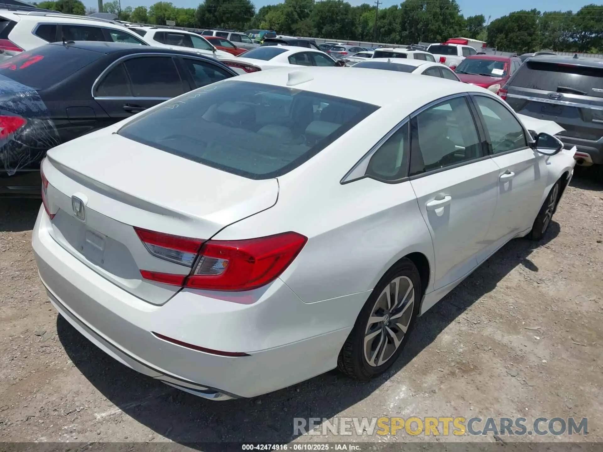 4 Photograph of a damaged car 1HGCV3F19KA019919 HONDA ACCORD HYBRID 2019