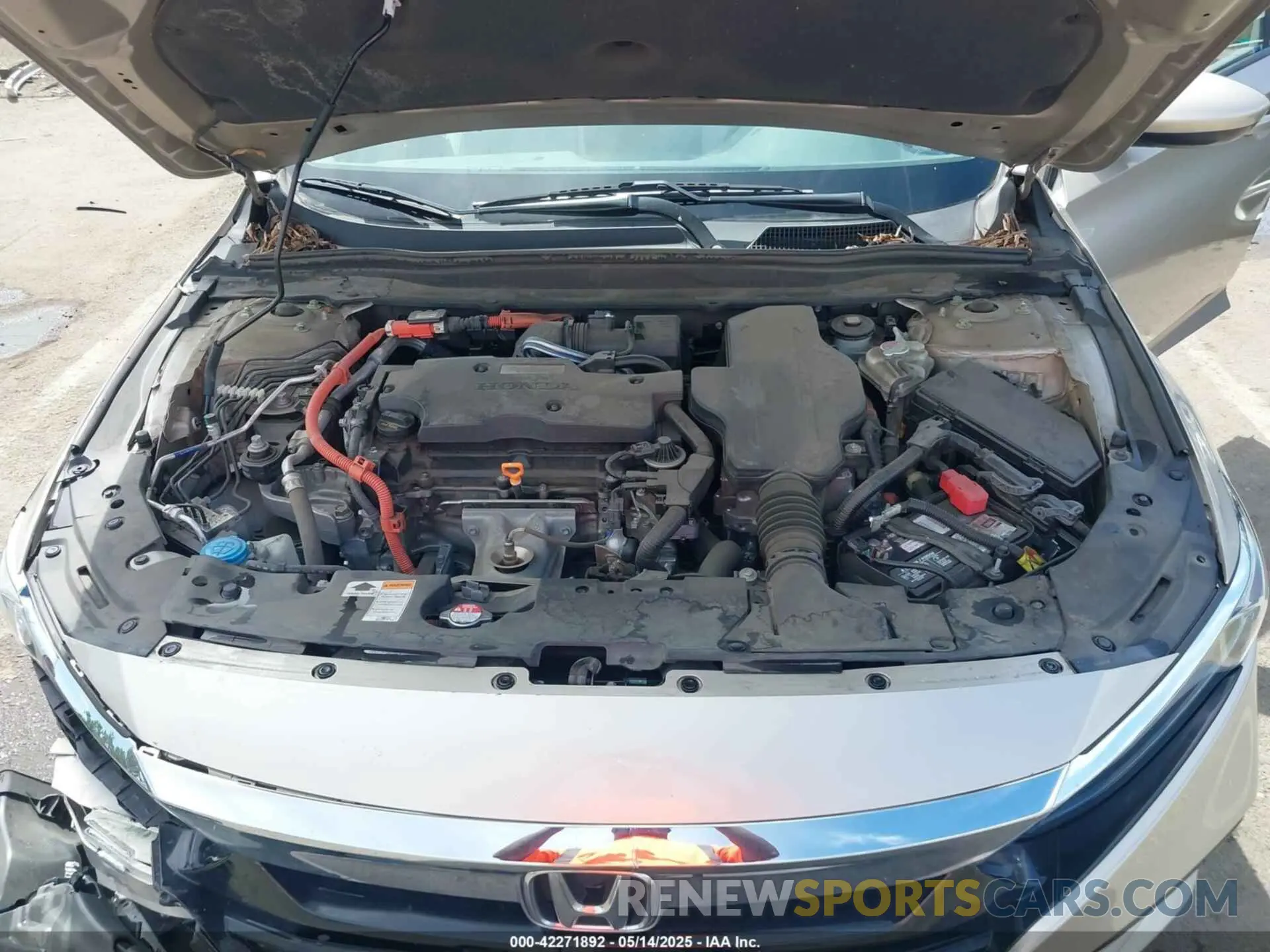 10 Photograph of a damaged car 1HGCV3F47KA009254 HONDA ACCORD HYBRID 2019