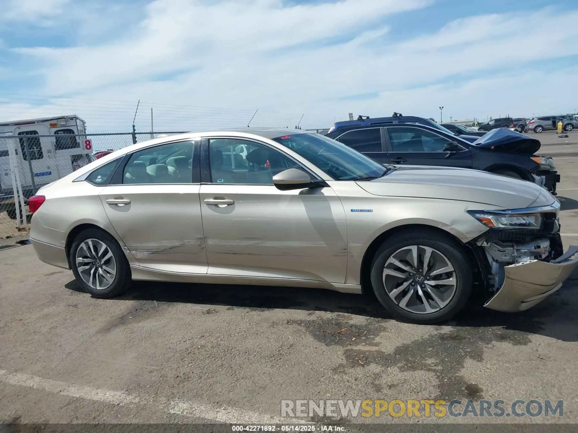 13 Photograph of a damaged car 1HGCV3F47KA009254 HONDA ACCORD HYBRID 2019