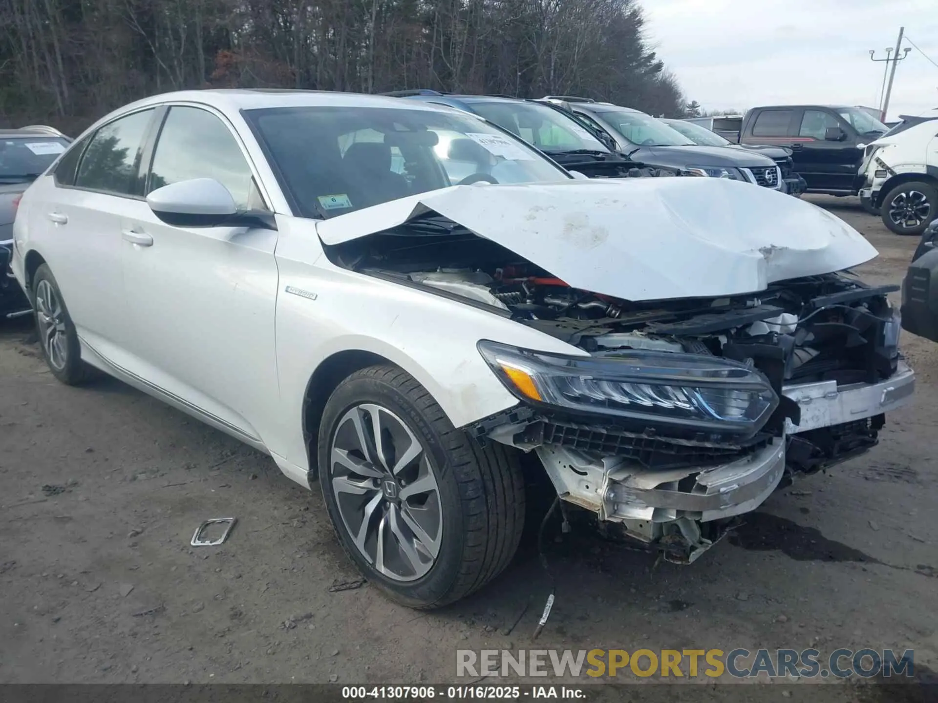1 Photograph of a damaged car 1HGCV3F47KA016012 HONDA ACCORD HYBRID 2019