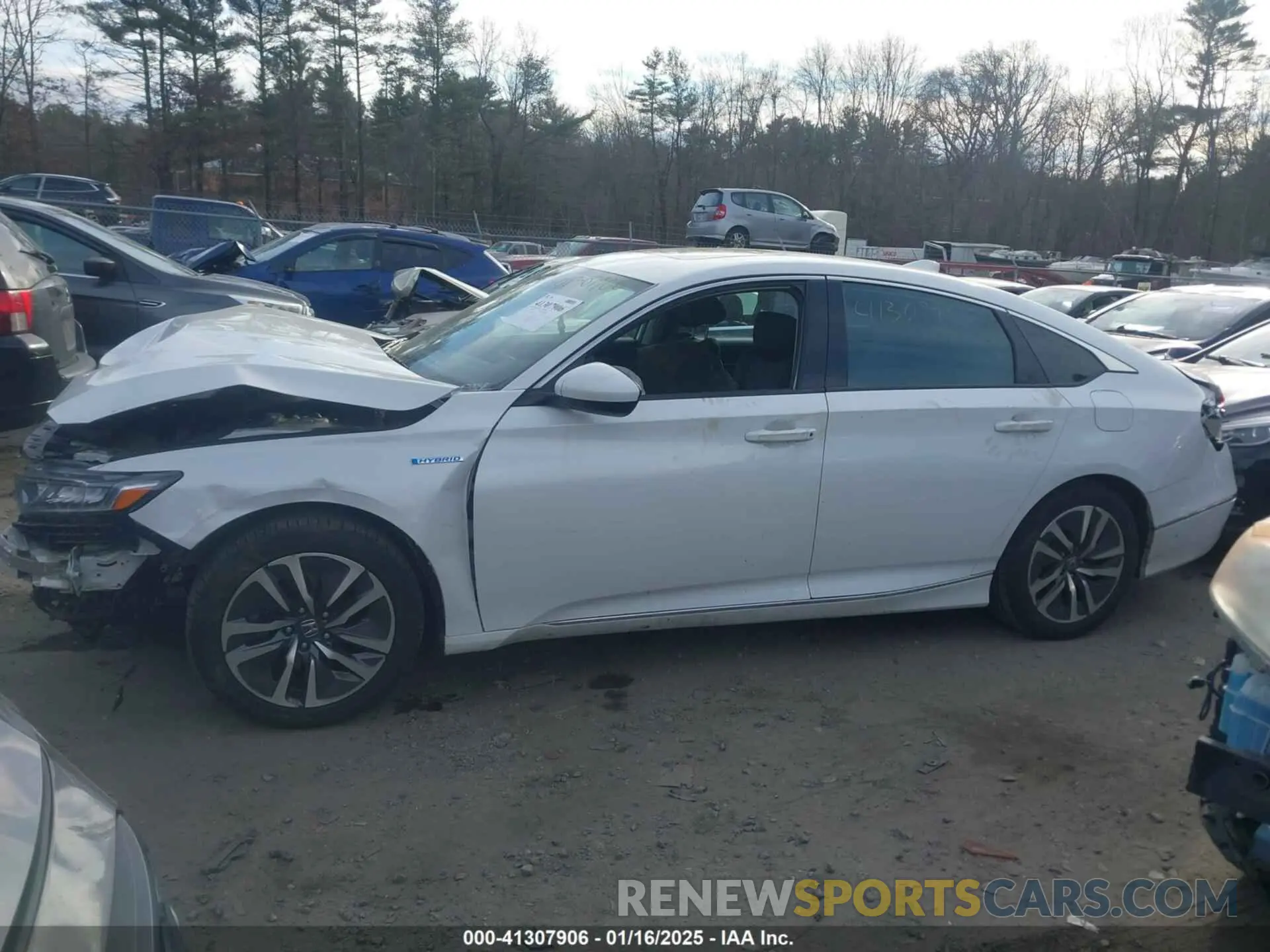 13 Photograph of a damaged car 1HGCV3F47KA016012 HONDA ACCORD HYBRID 2019