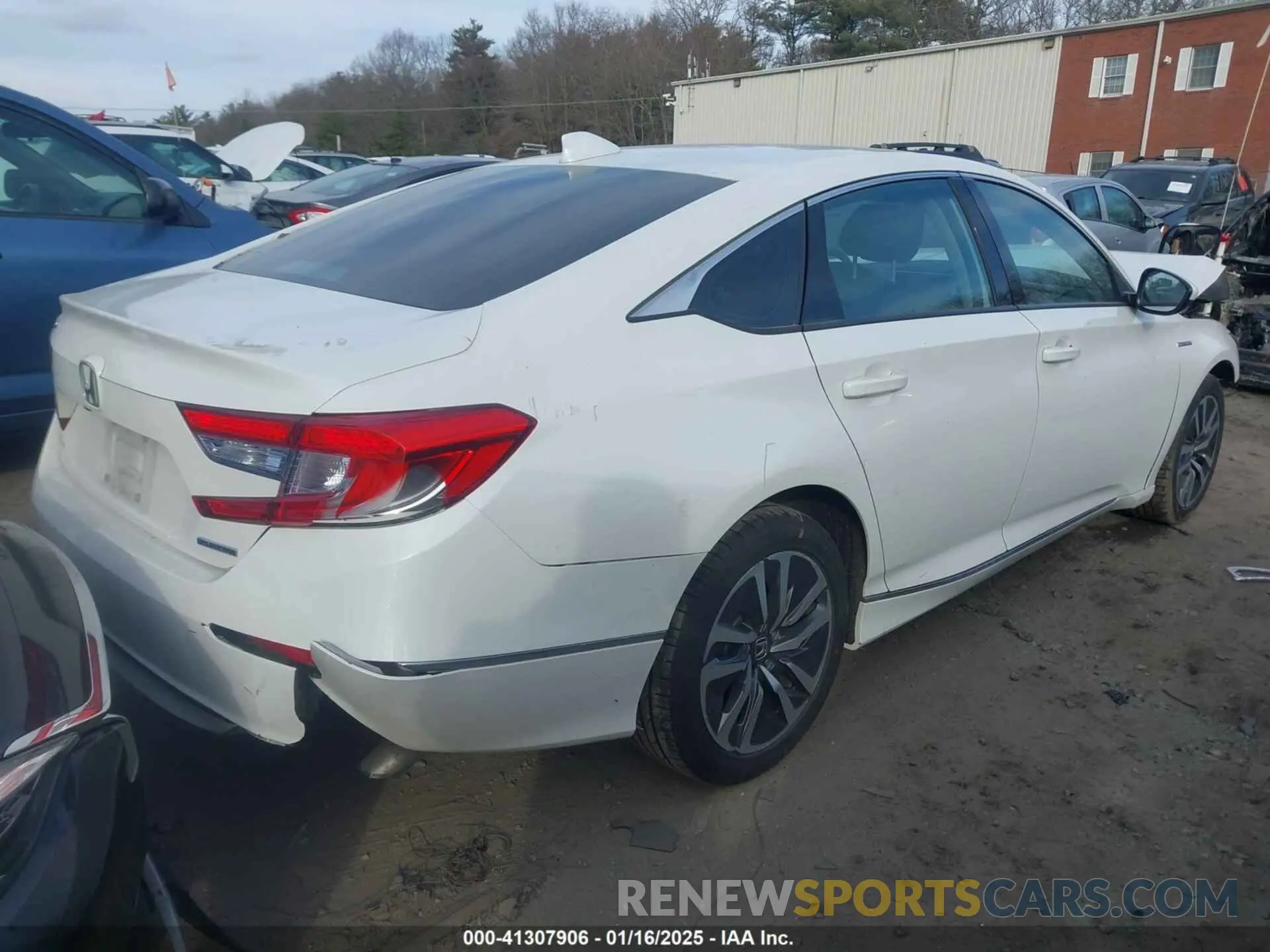 4 Photograph of a damaged car 1HGCV3F47KA016012 HONDA ACCORD HYBRID 2019