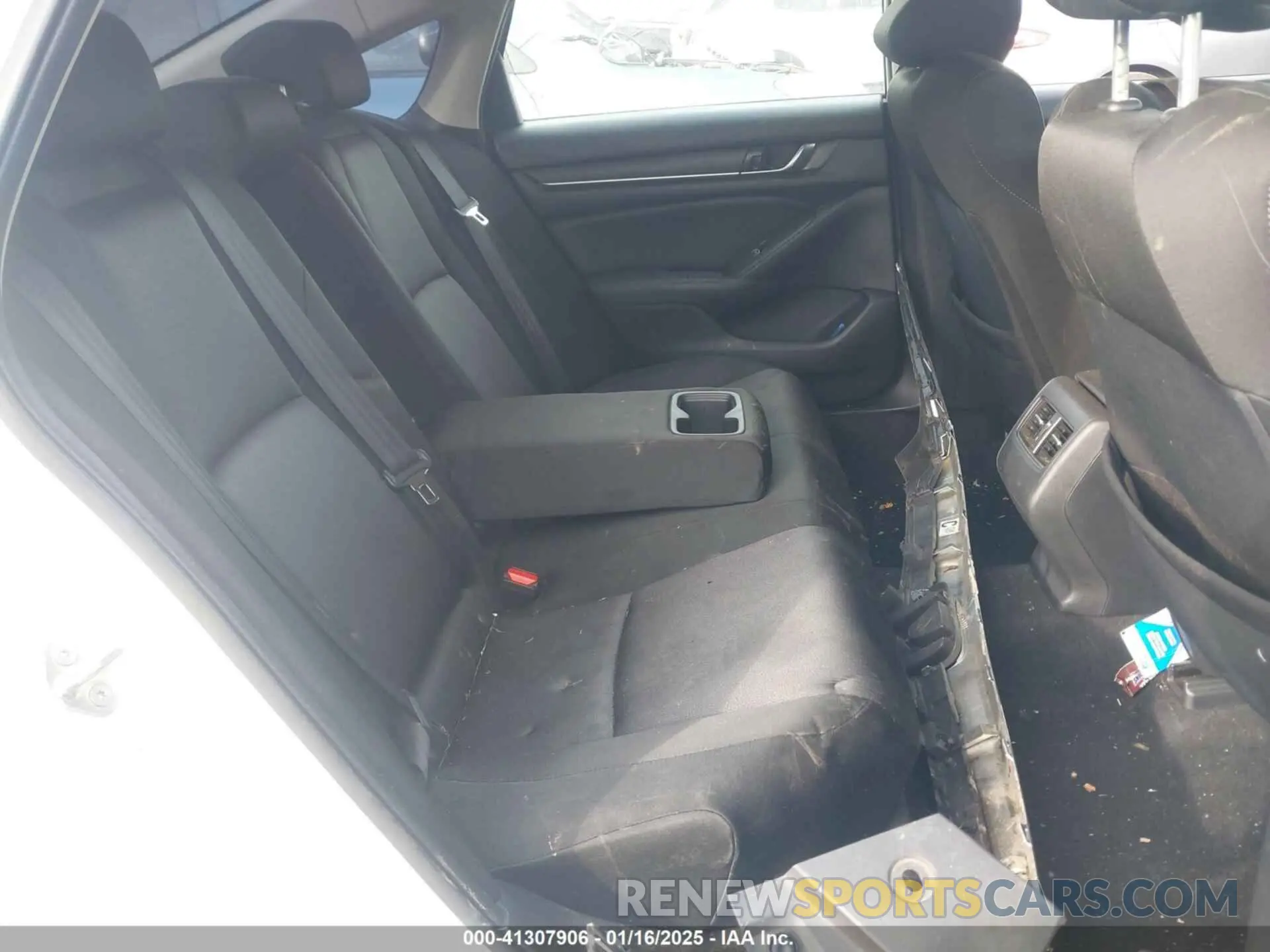 8 Photograph of a damaged car 1HGCV3F47KA016012 HONDA ACCORD HYBRID 2019