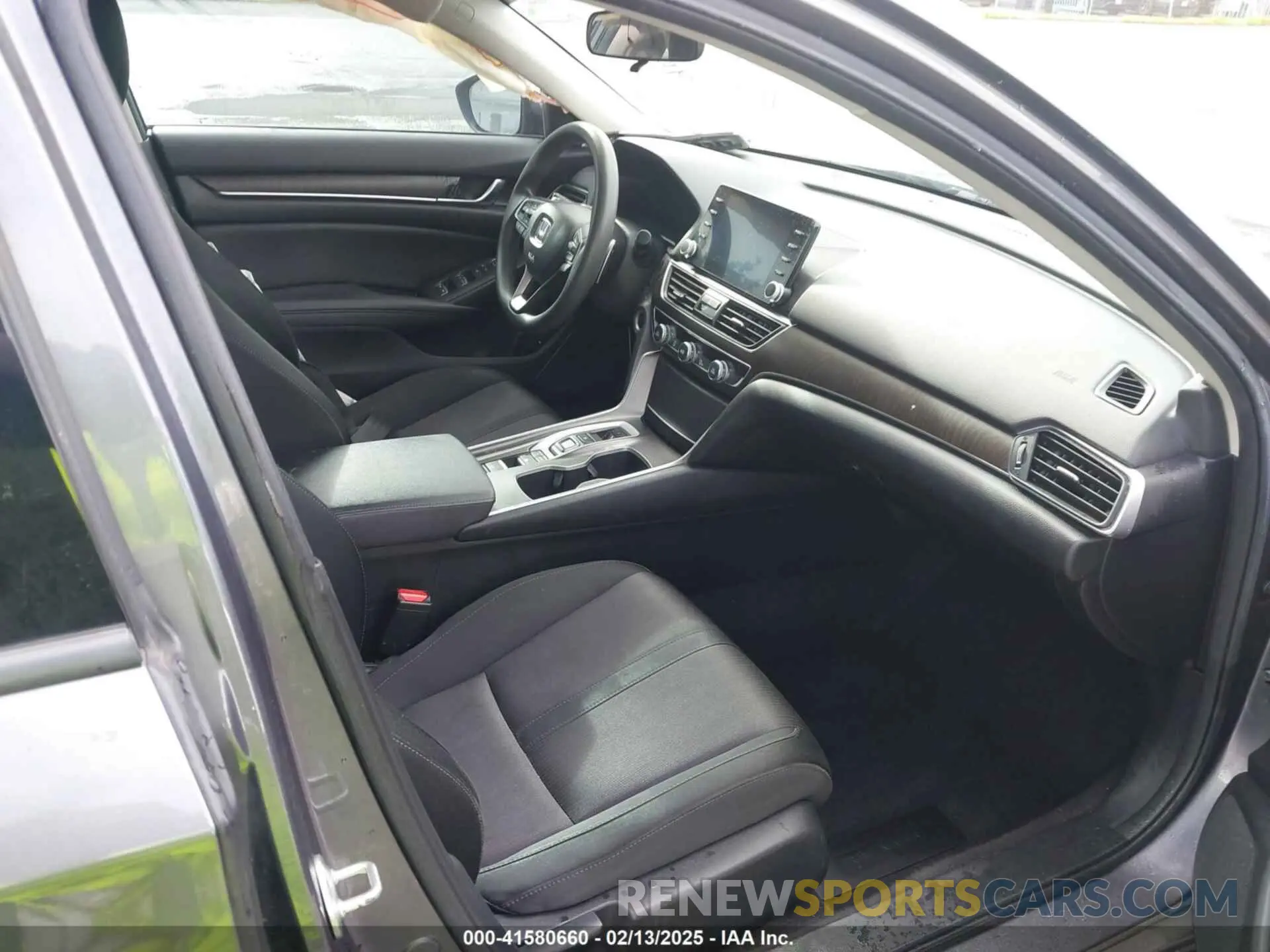 5 Photograph of a damaged car 1HGCV3F48KA002913 HONDA ACCORD HYBRID 2019