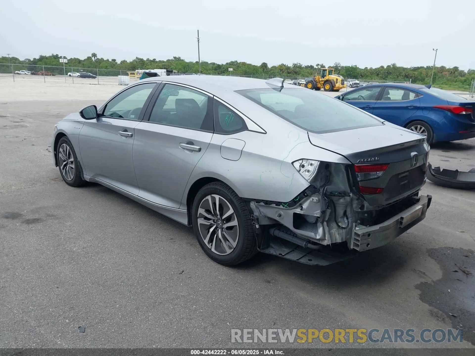 3 Photograph of a damaged car 1HGCV3F50KA017933 HONDA ACCORD HYBRID 2019