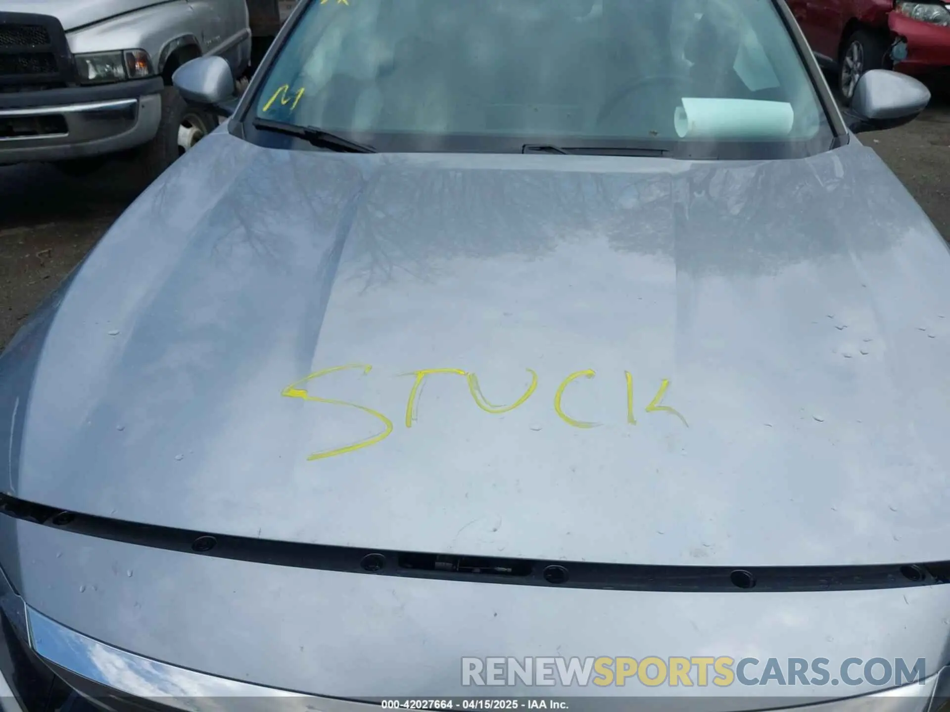 10 Photograph of a damaged car 1HGCV3F54KA008359 HONDA ACCORD HYBRID 2019
