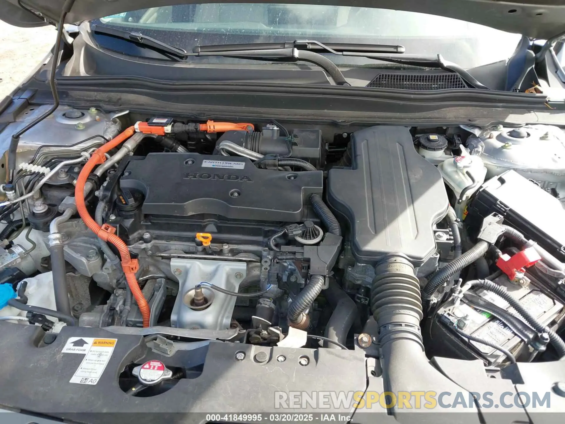 10 Photograph of a damaged car 1HGCV3F56KA001218 HONDA ACCORD HYBRID 2019
