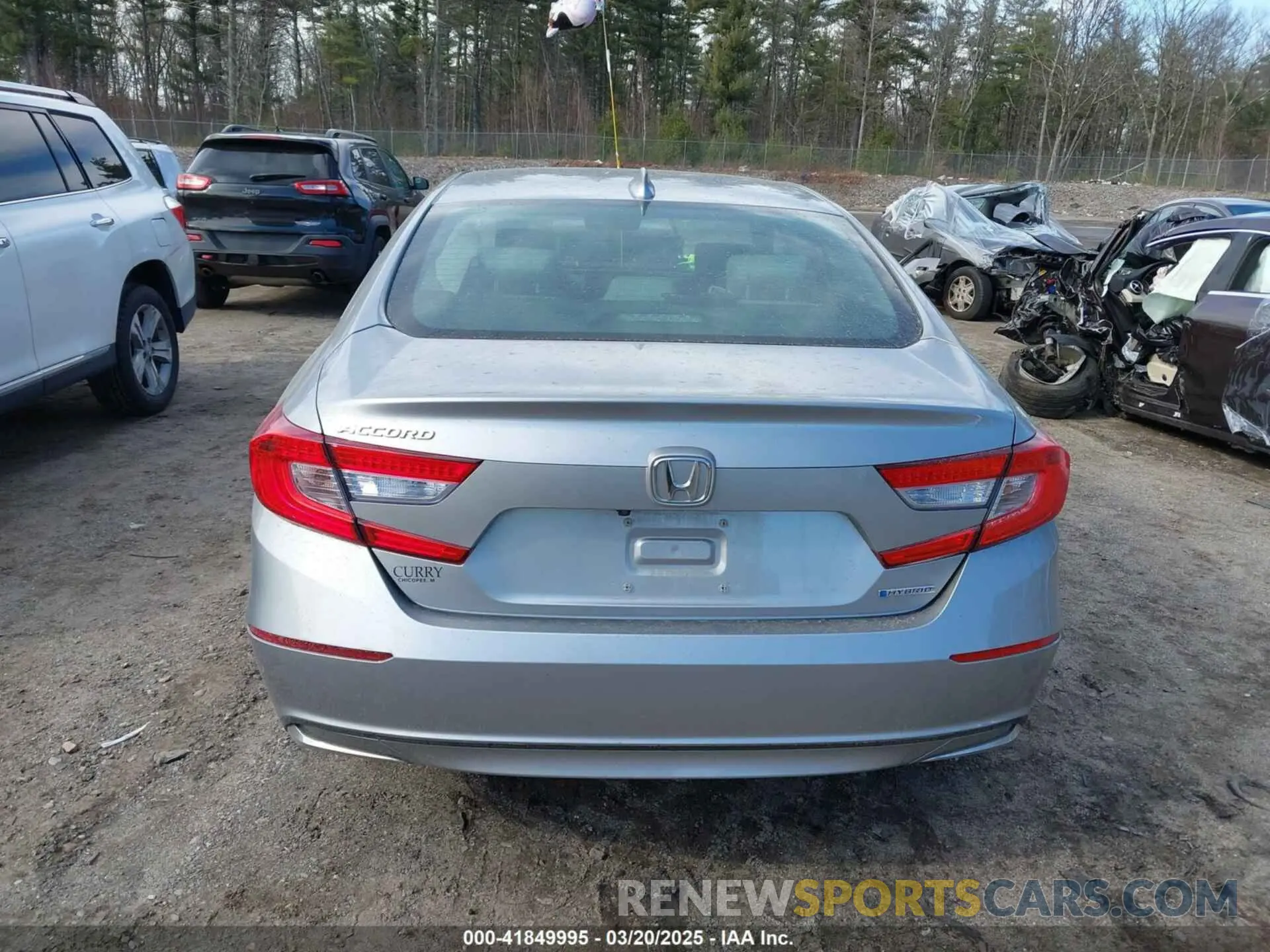 16 Photograph of a damaged car 1HGCV3F56KA001218 HONDA ACCORD HYBRID 2019