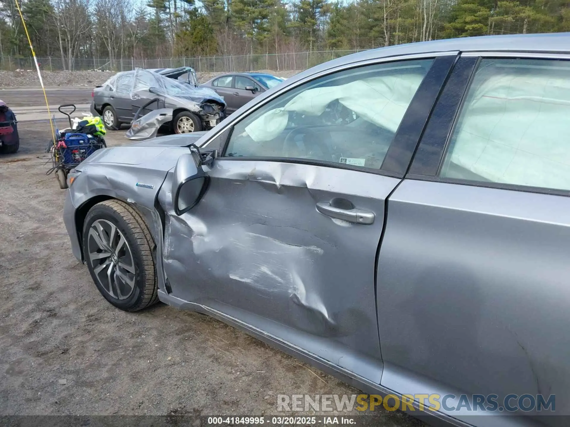 6 Photograph of a damaged car 1HGCV3F56KA001218 HONDA ACCORD HYBRID 2019
