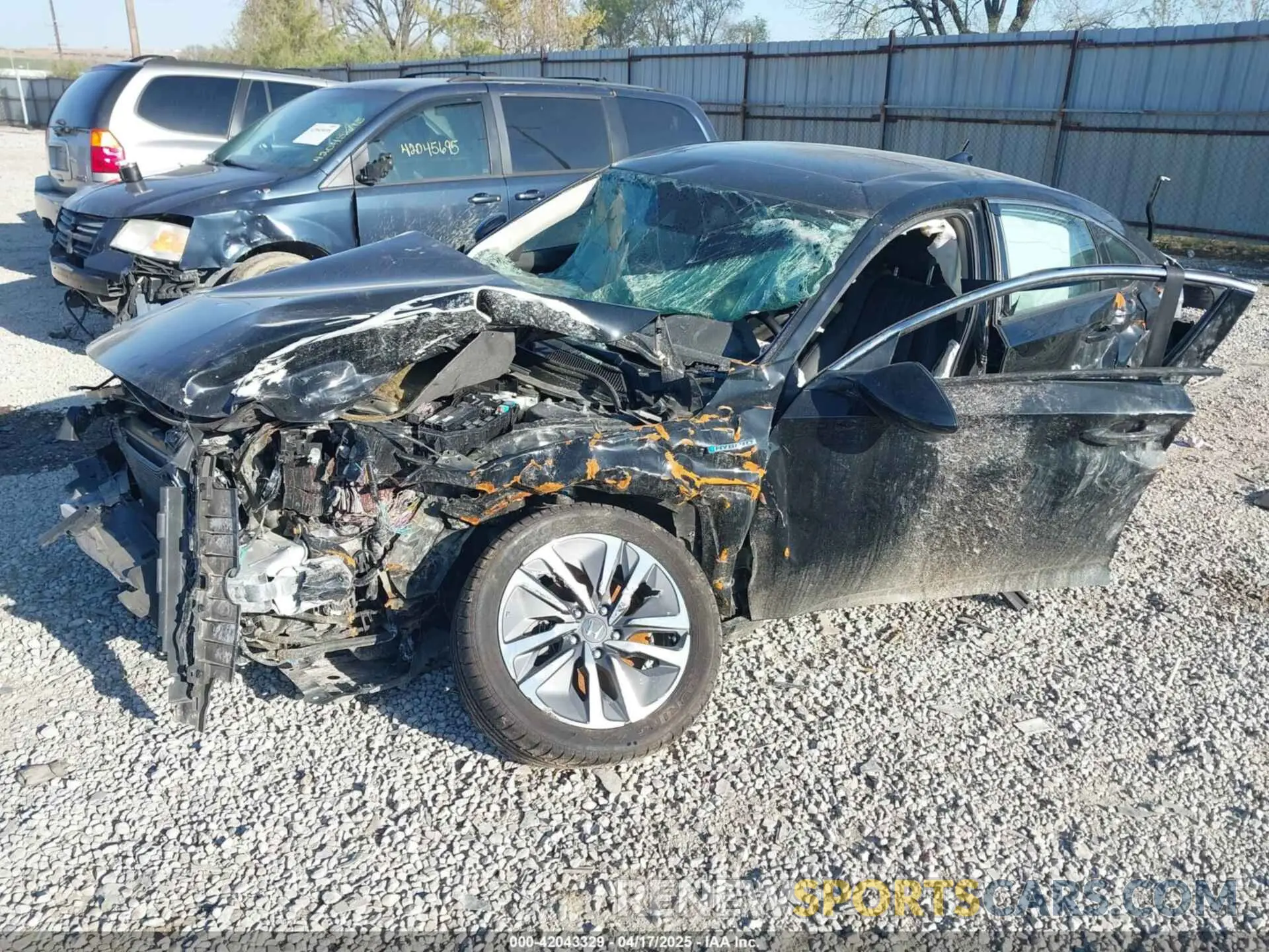 6 Photograph of a damaged car 1HGCV3F57KA012776 HONDA ACCORD HYBRID 2019