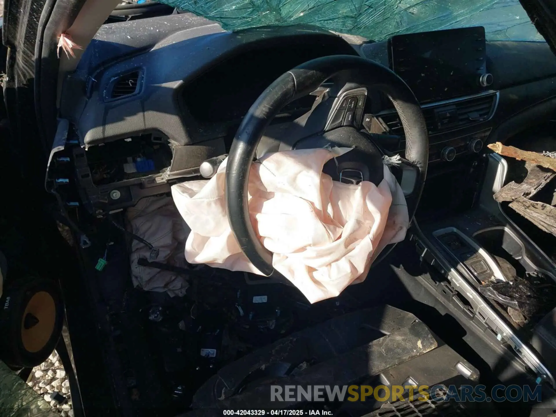 7 Photograph of a damaged car 1HGCV3F57KA012776 HONDA ACCORD HYBRID 2019