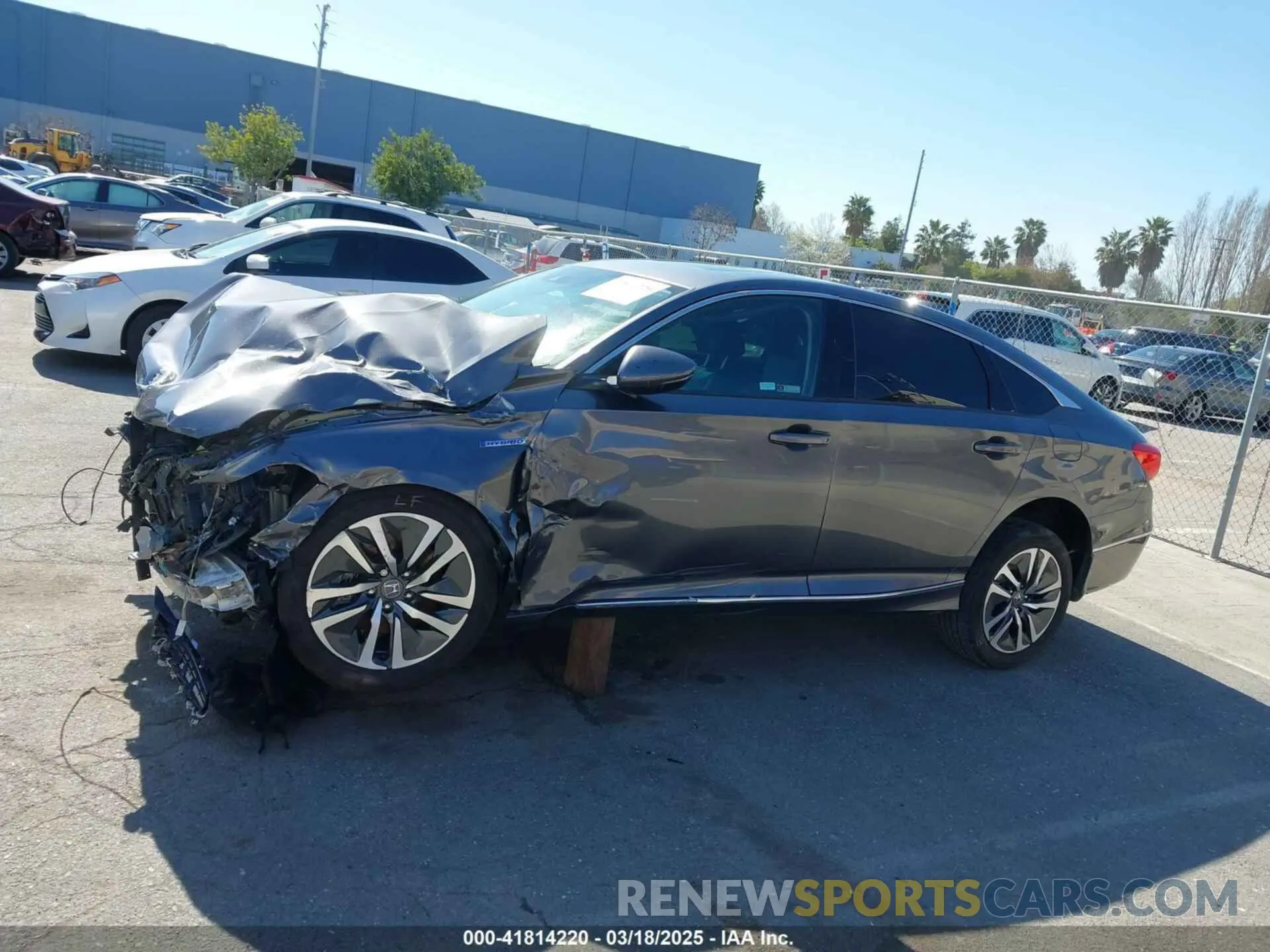 15 Photograph of a damaged car 1HGCV3F58KA017310 HONDA ACCORD HYBRID 2019