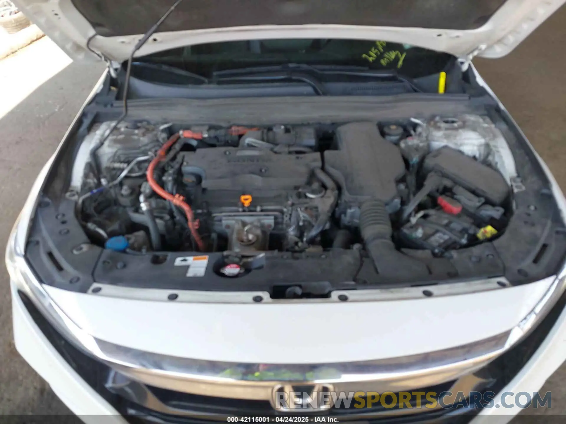 10 Photograph of a damaged car 1HGCV3F92KA005026 HONDA ACCORD HYBRID 2019