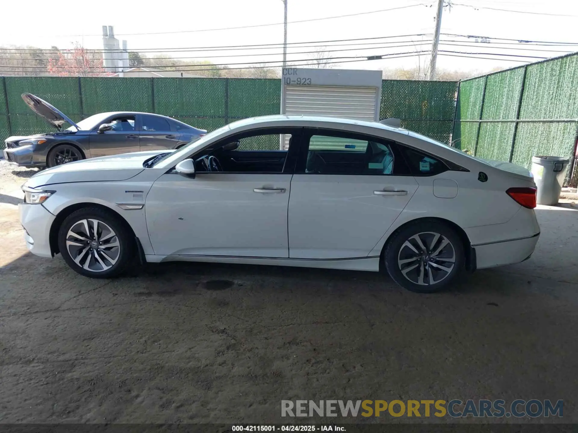 14 Photograph of a damaged car 1HGCV3F92KA005026 HONDA ACCORD HYBRID 2019