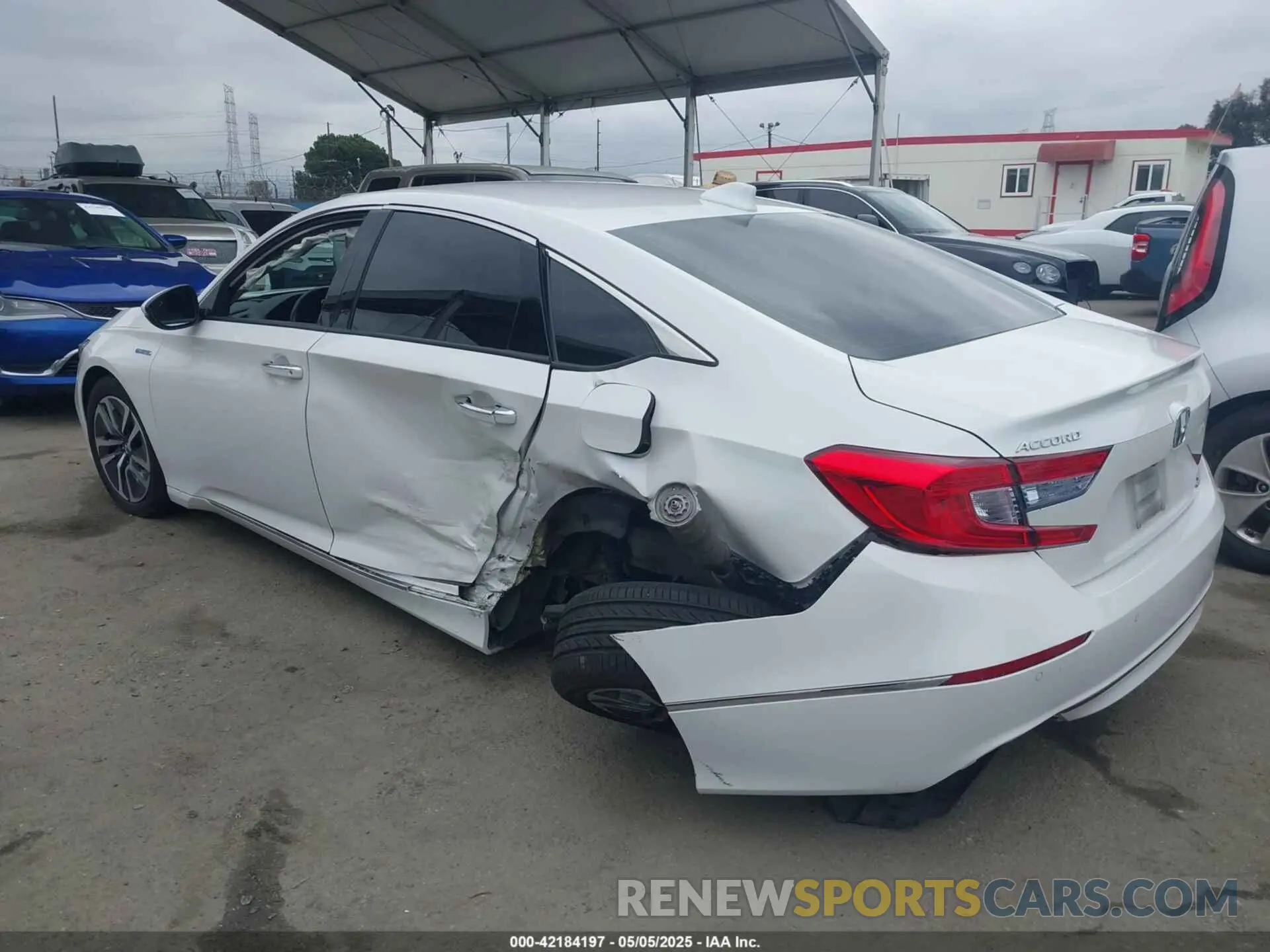 3 Photograph of a damaged car 1HGCV3F9XKA000284 HONDA ACCORD HYBRID 2019