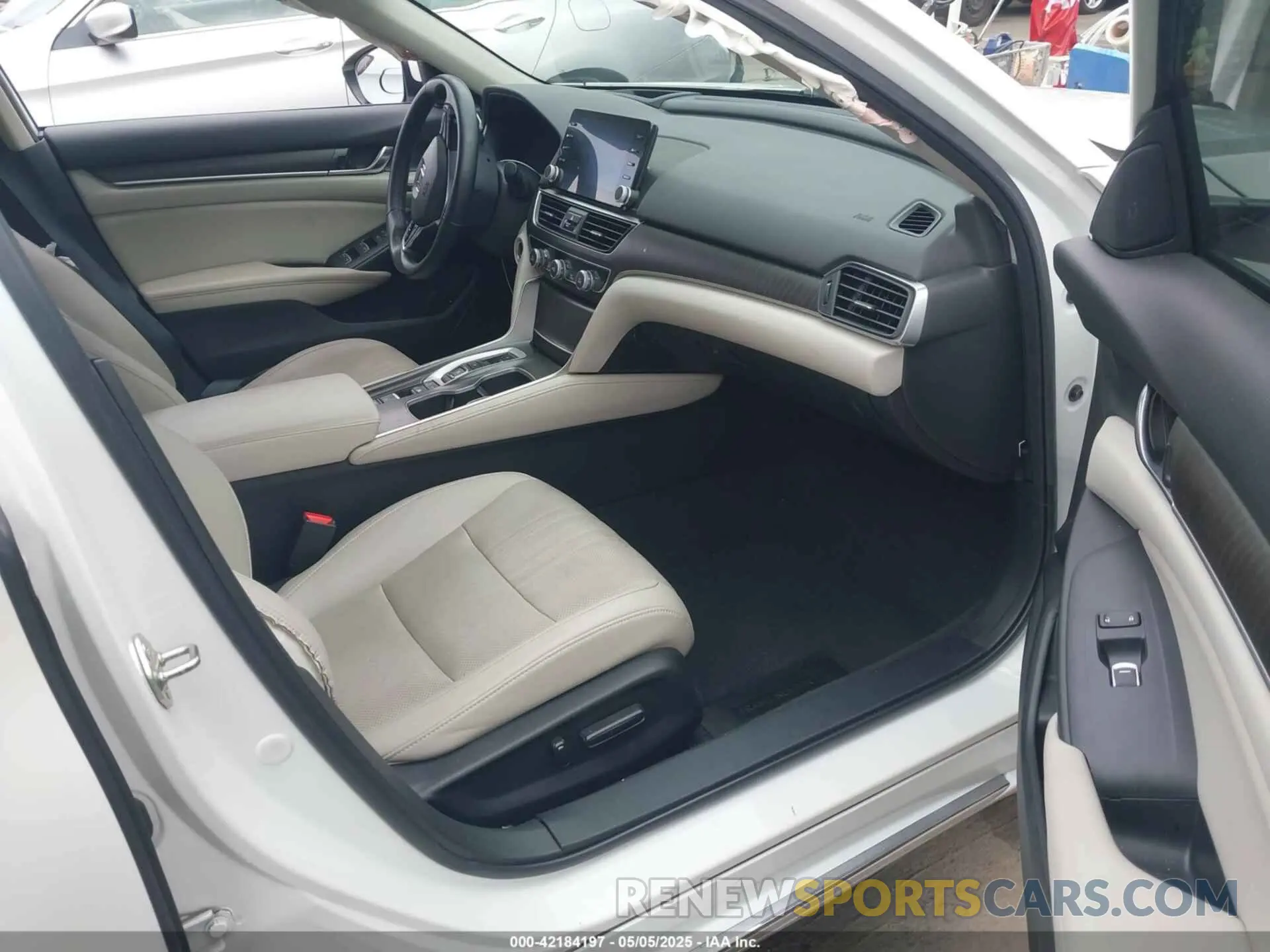 5 Photograph of a damaged car 1HGCV3F9XKA000284 HONDA ACCORD HYBRID 2019