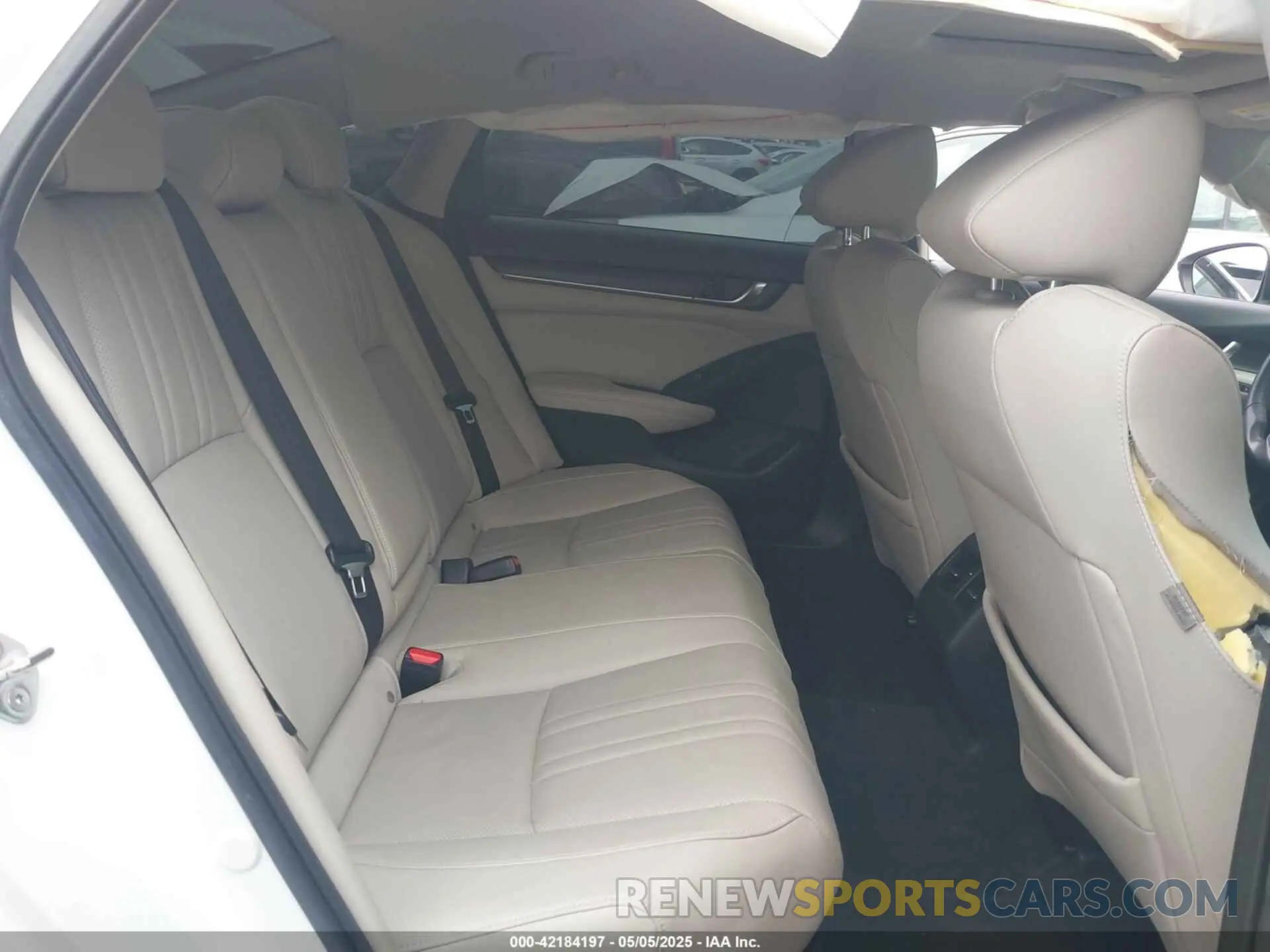 8 Photograph of a damaged car 1HGCV3F9XKA000284 HONDA ACCORD HYBRID 2019