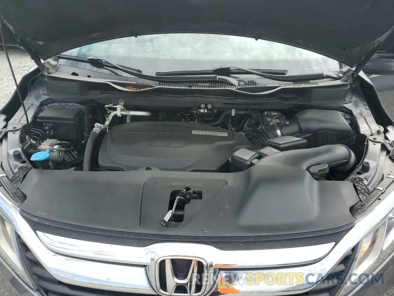 12 Photograph of a damaged car 5FNRL6H22KB122242 HONDA All Models 2019