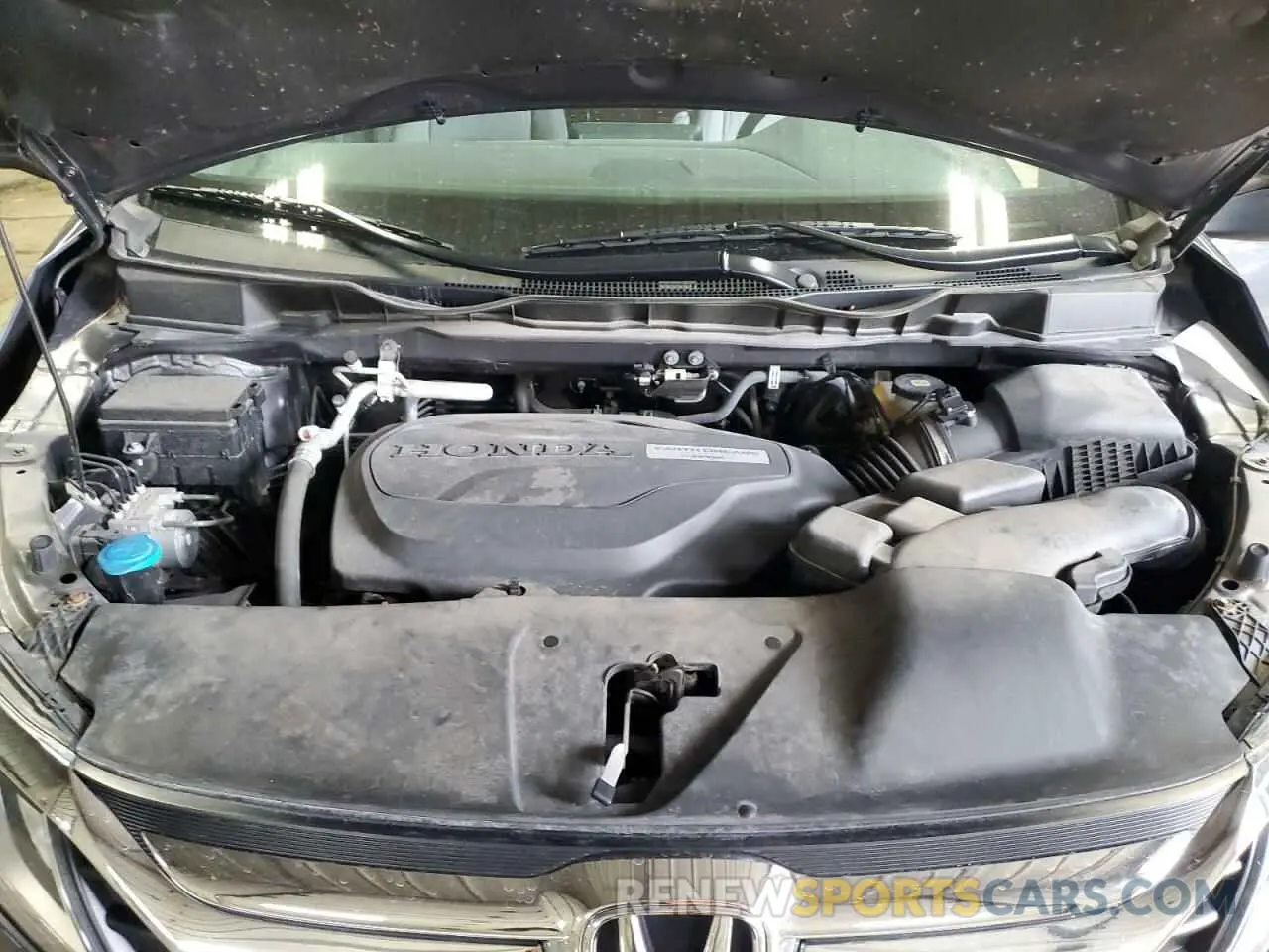 12 Photograph of a damaged car 5FNRL6H24KB101473 HONDA All Models 2019
