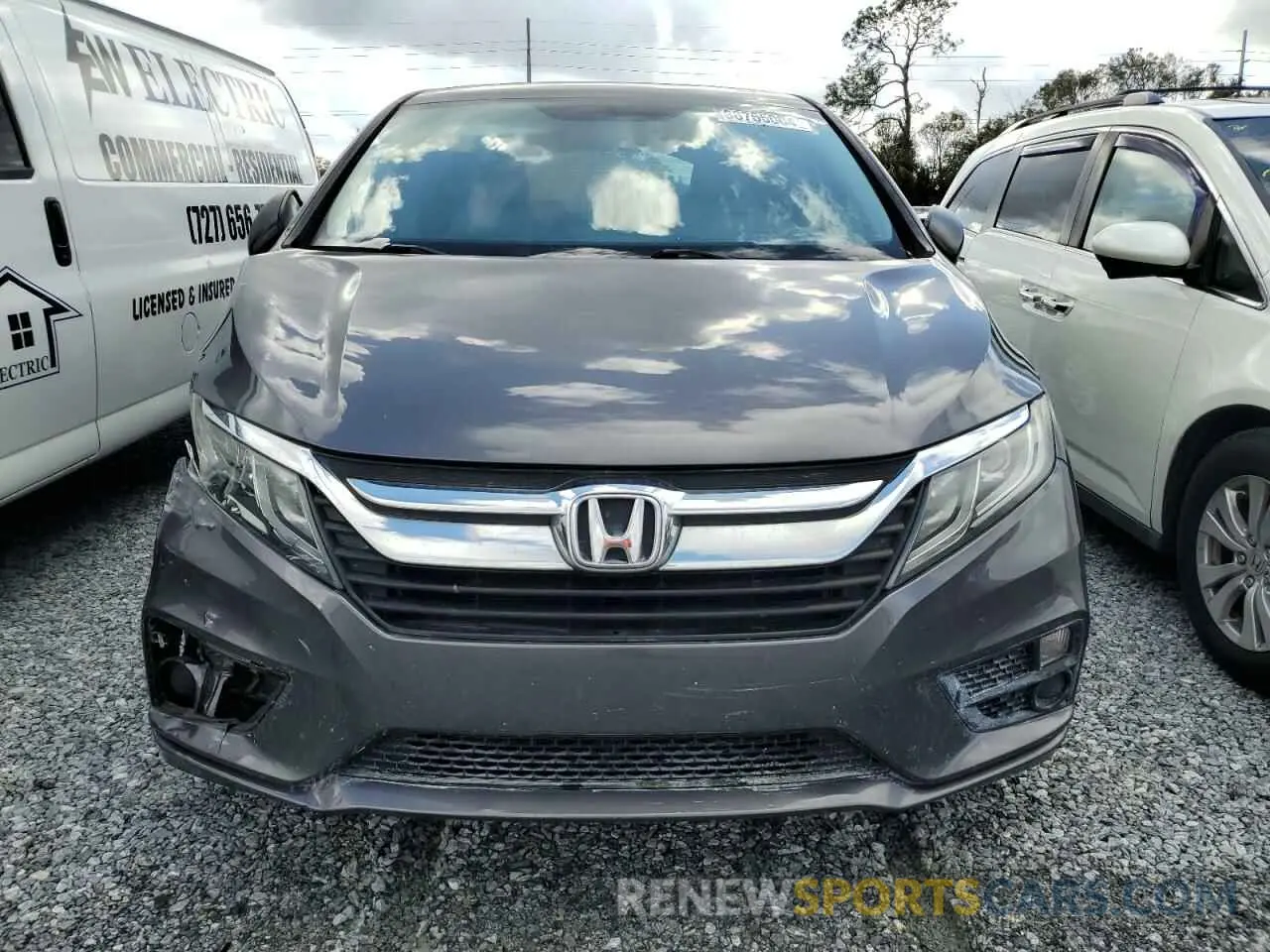 5 Photograph of a damaged car 5FNRL6H28KB013946 HONDA All Models 2019