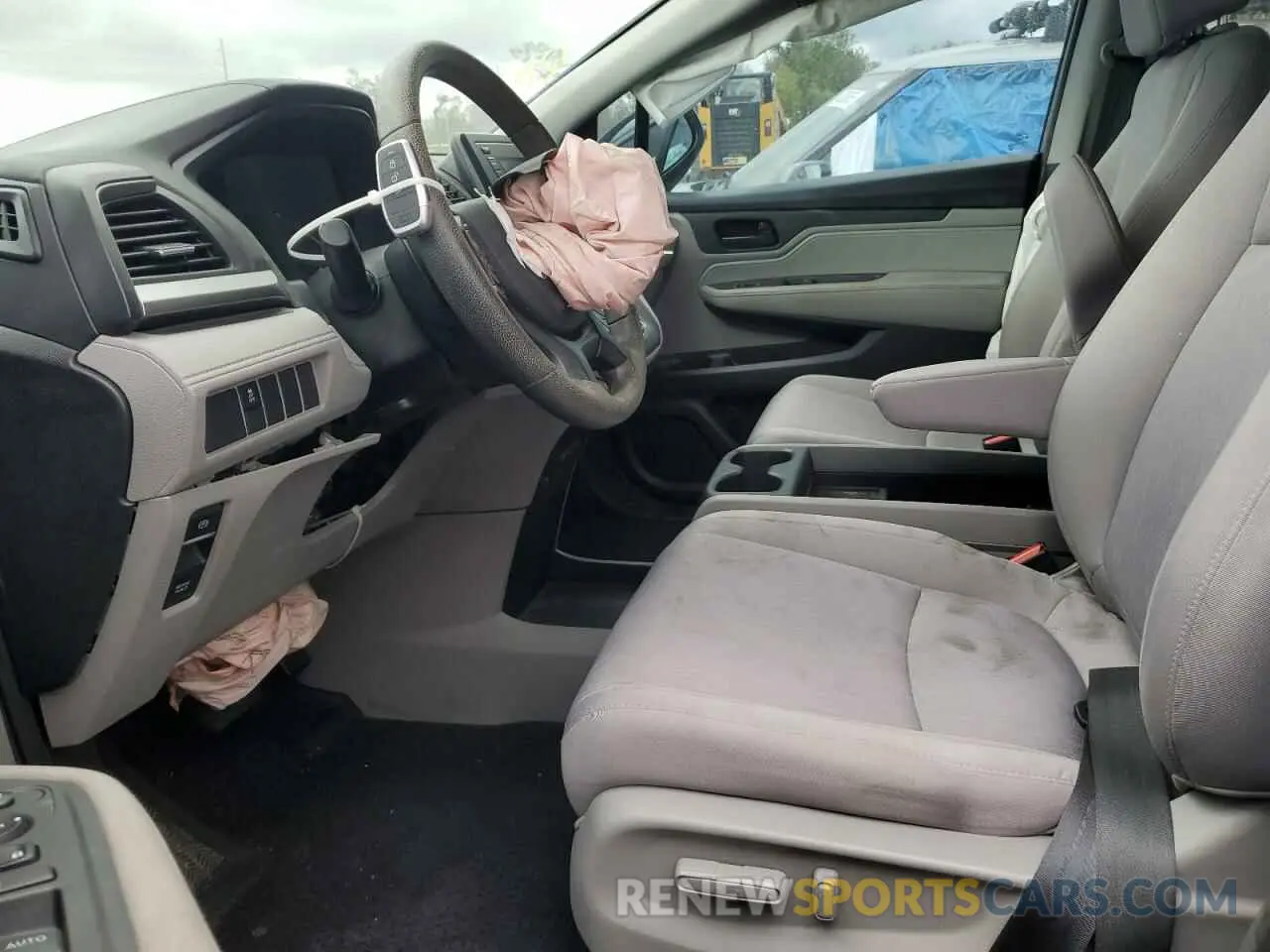 7 Photograph of a damaged car 5FNRL6H28KB013946 HONDA All Models 2019