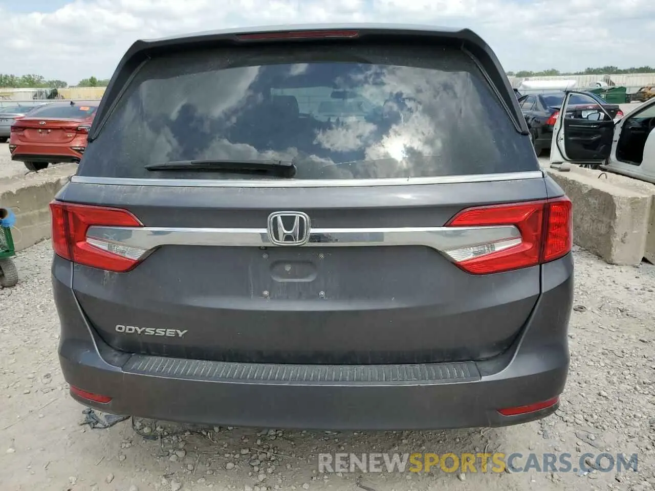 6 Photograph of a damaged car 5FNRL6H29KB013437 HONDA All Models 2019