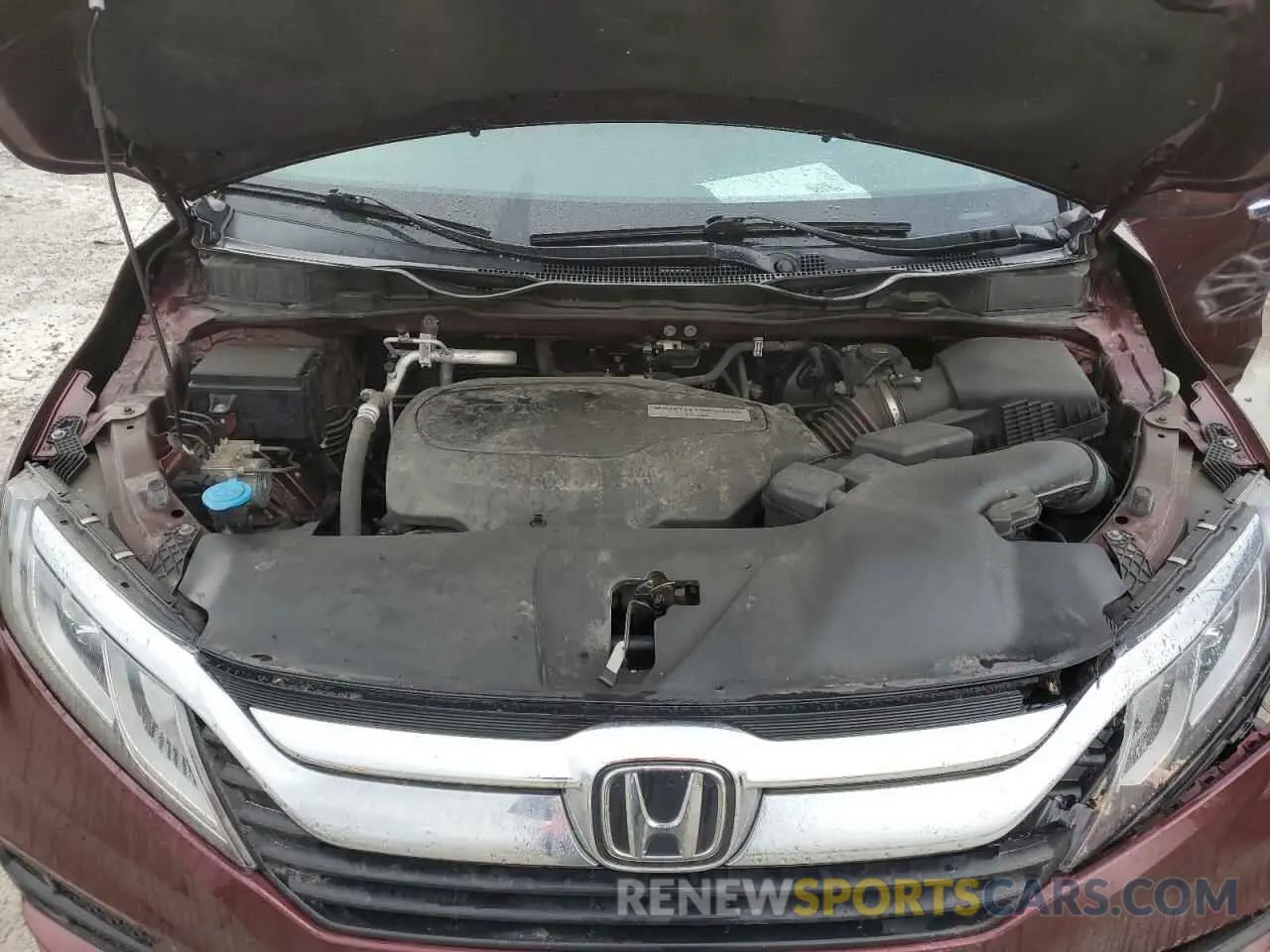 12 Photograph of a damaged car 5FNRL6H51KB090958 HONDA All Models 2019