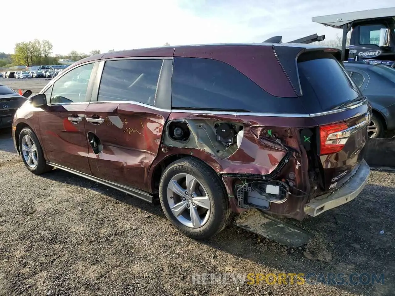 2 Photograph of a damaged car 5FNRL6H54KB033752 HONDA All Models 2019