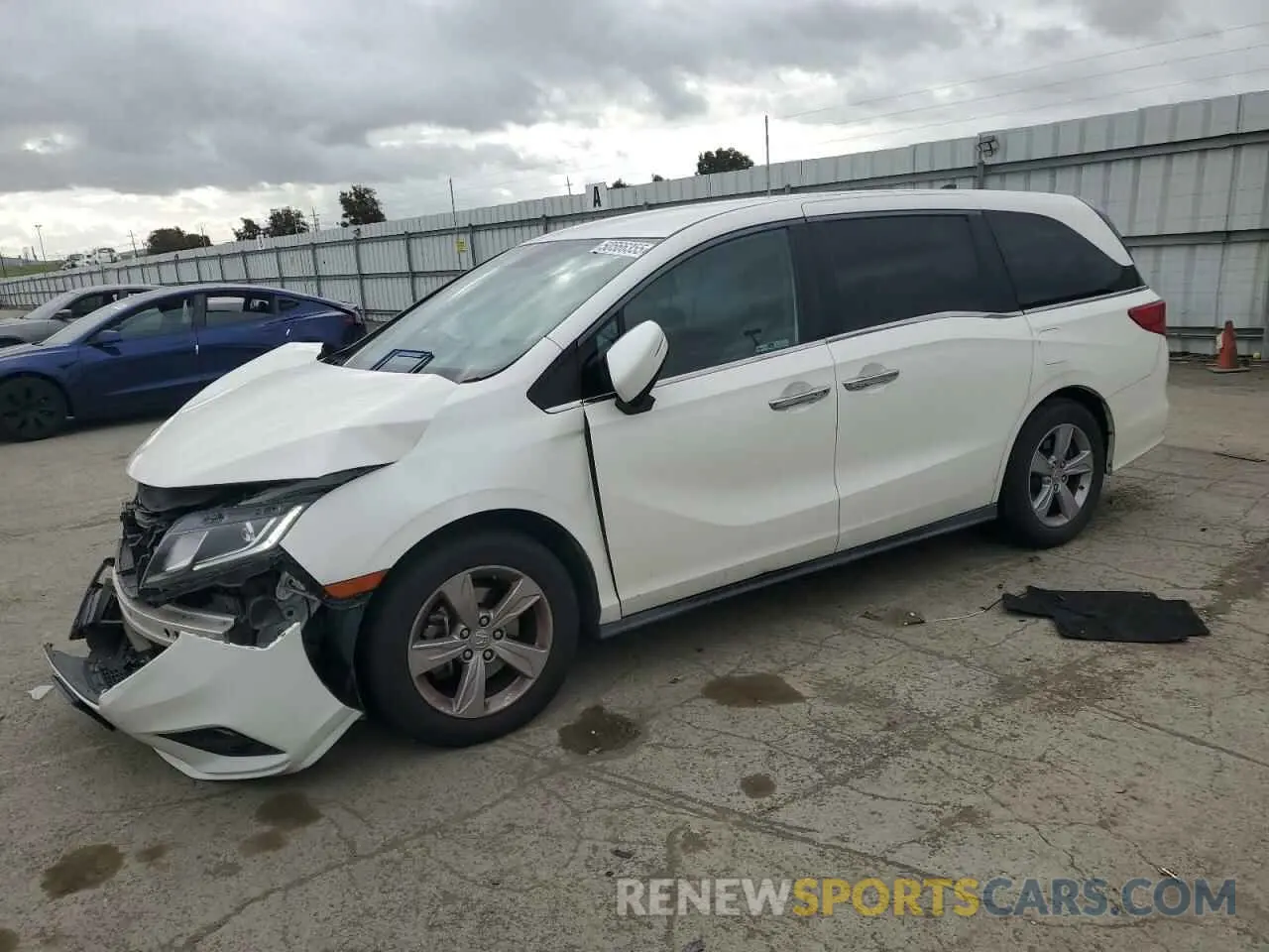 1 Photograph of a damaged car 5FNRL6H55KB047191 HONDA All Models 2019