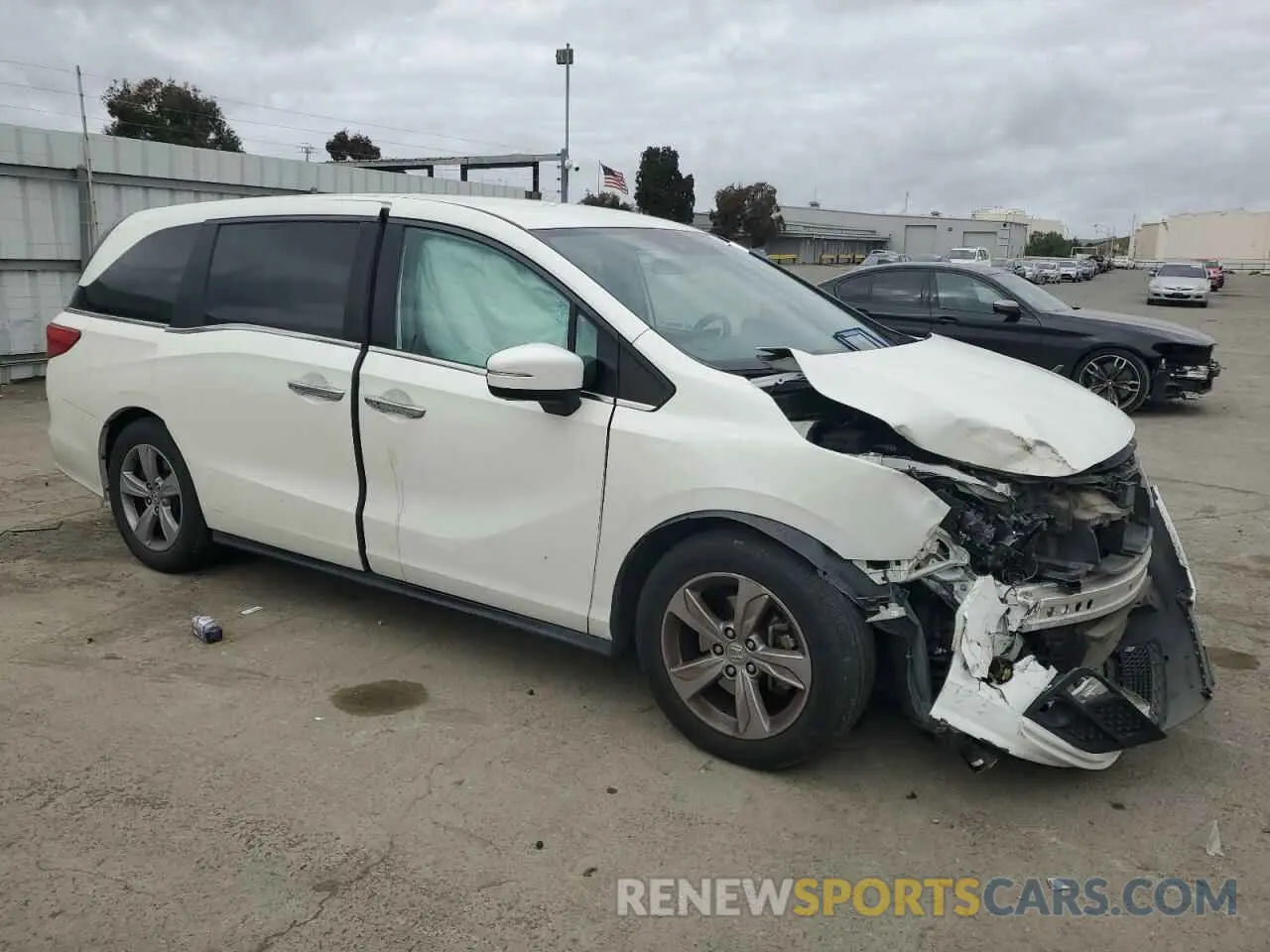 4 Photograph of a damaged car 5FNRL6H55KB047191 HONDA All Models 2019