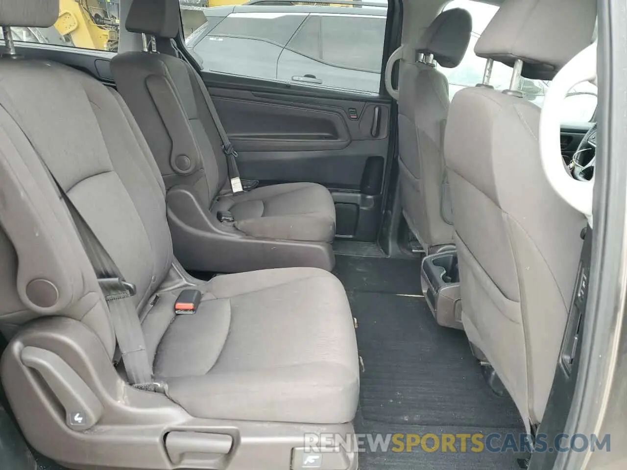 12 Photograph of a damaged car 5FNRL6H56KB097386 HONDA All Models 2019