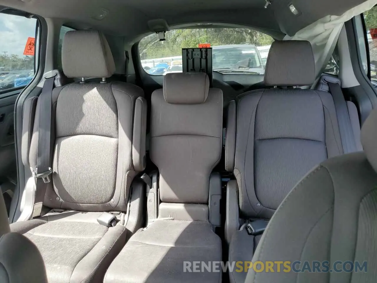 10 Photograph of a damaged car 5FNRL6H59KB101009 HONDA All Models 2019