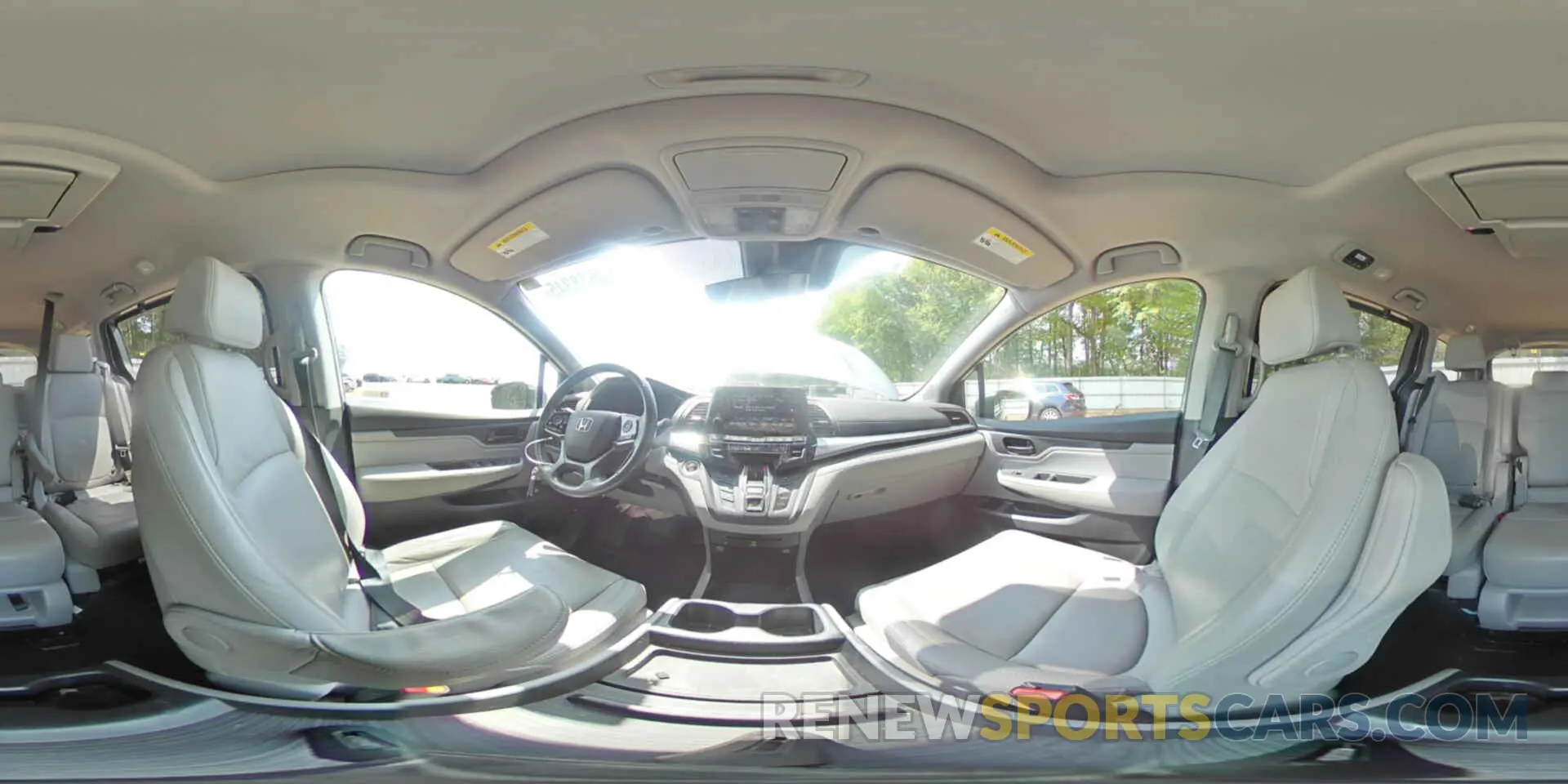 15 Photograph of a damaged car 5FNRL6H70KB005948 HONDA All Models 2019