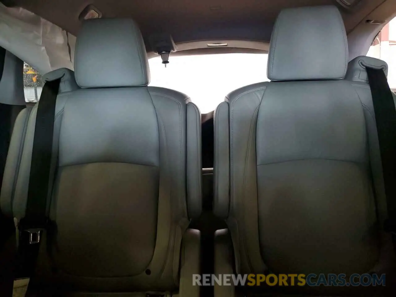 10 Photograph of a damaged car 5FNRL6H70KB016433 HONDA All Models 2019